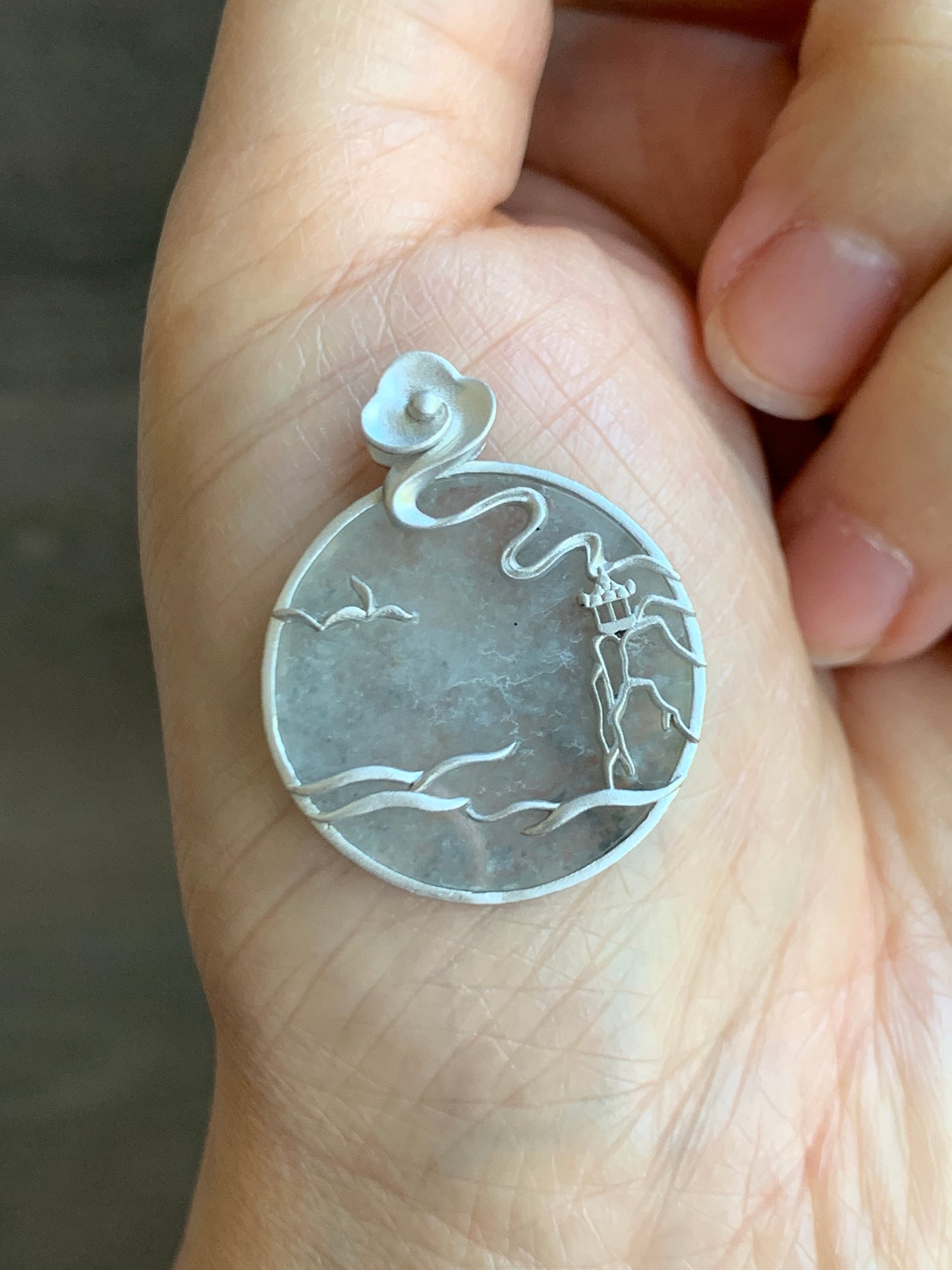 Certified Natural  Moxisha Icy Highly Translucent Wuji Jadeite Round Pendant Wu Shi Pai Sterling Silver 天然莫西沙冰乌鸡翡翠无事牌镶嵌吊坠 1657