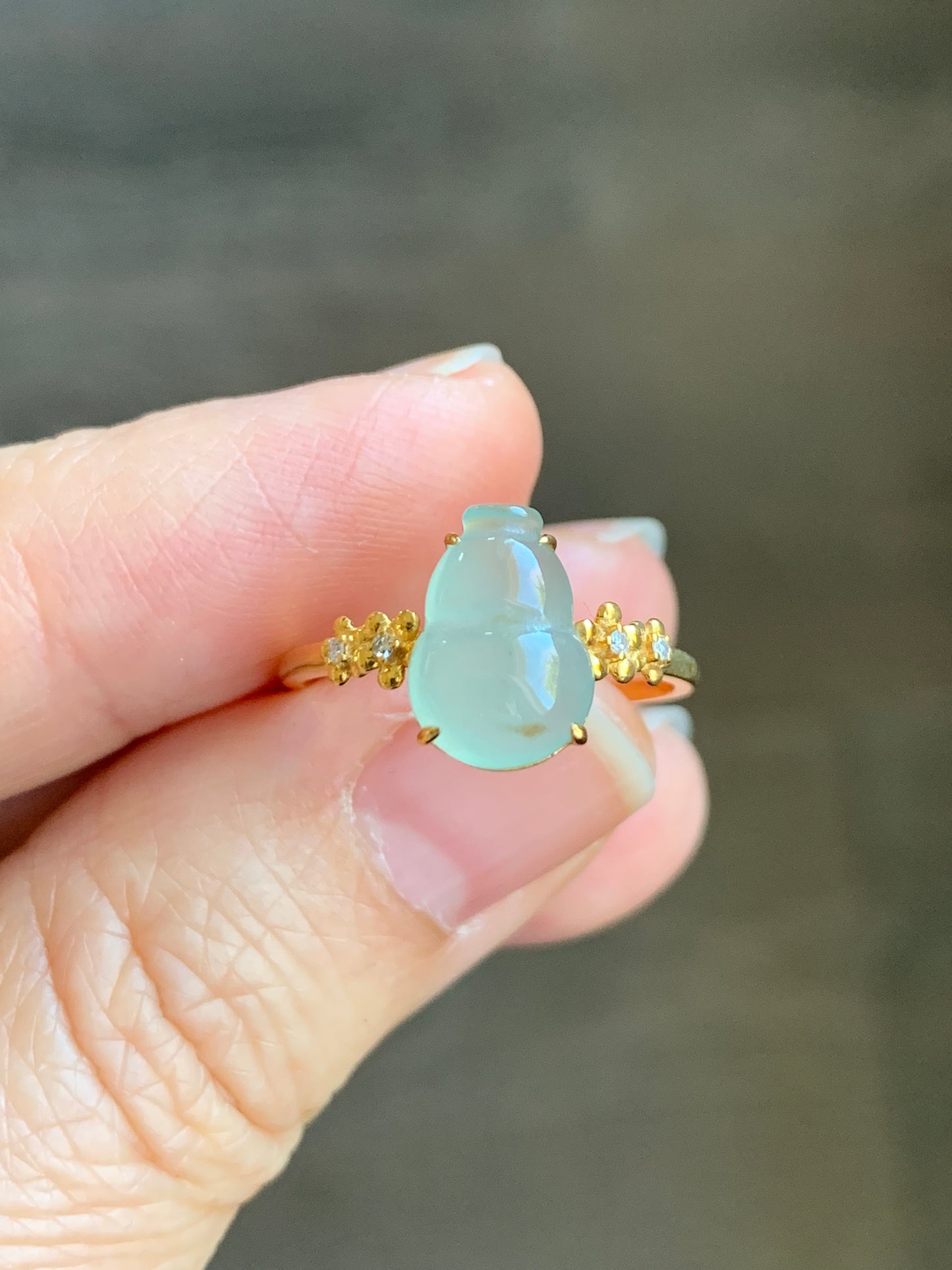 Certified Natural Grade A Premium Icy Translucent Light Green Jadeite Hulu Gourd Ring 18K Yellow Gold Diamonds Size 7 US 天然晴色翡翠葫芦钻石镶嵌戒指 7179