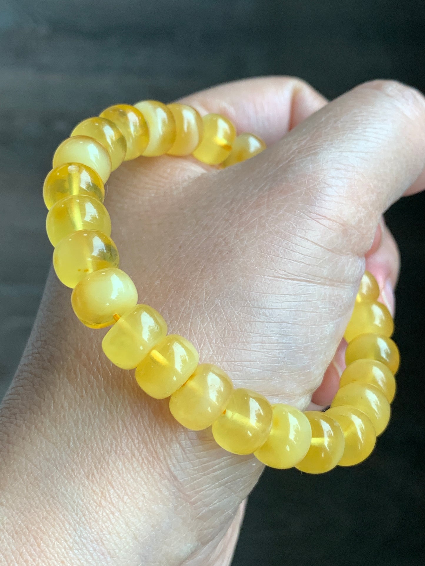 Natural Genuine Beewax Amber Large Retro Drum Beads Beaded Bracelet Stretchy 7” 11.6 grams 天然蜜蜡琥珀老型珠手串 LXZ220