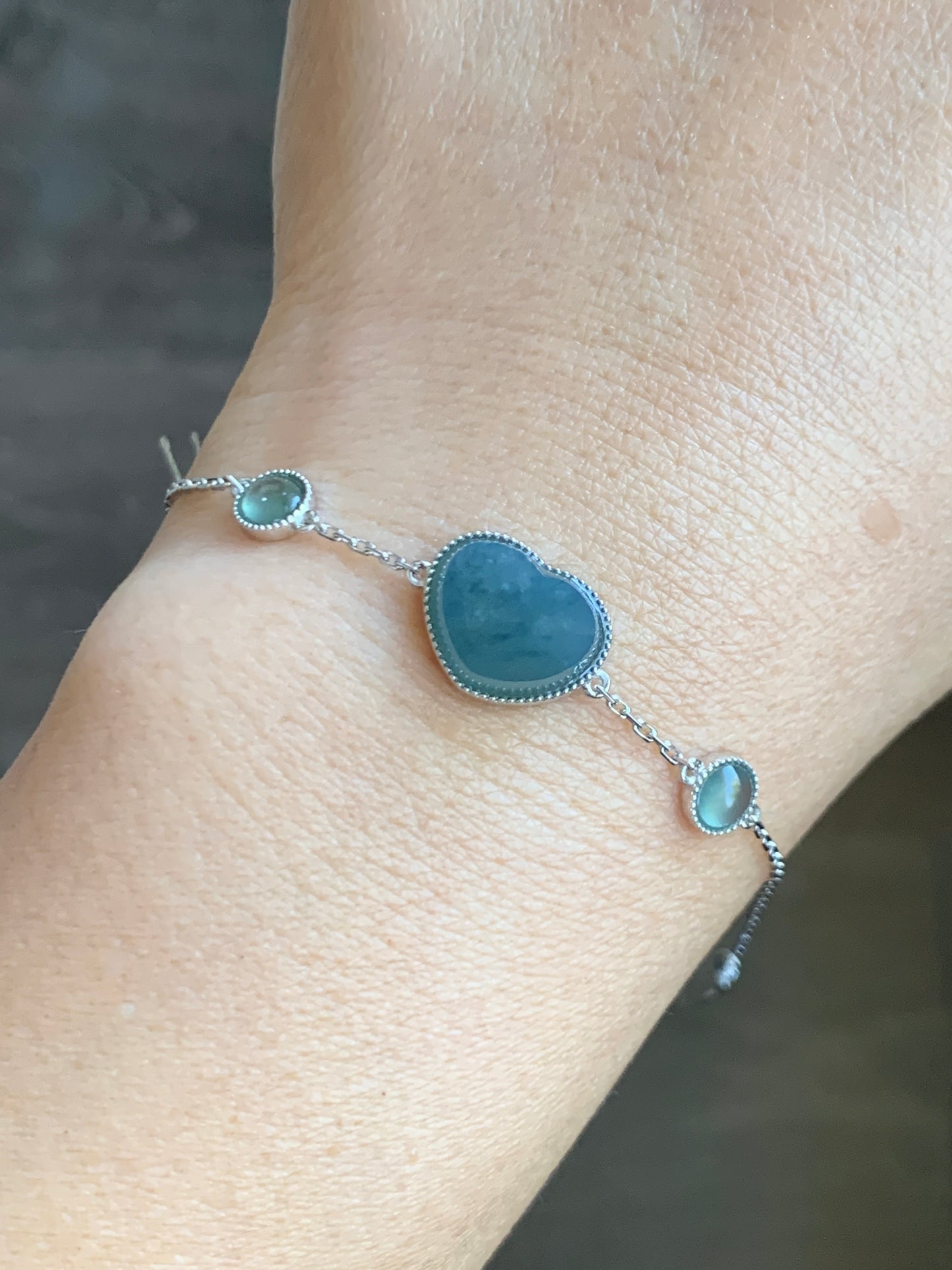 Certified Natural  Icy Translucent Teal Blue Jadeite Heart Bracelet 18K White Gold 5.75"-6.25” 天然湖水蓝翡翠爱心切割面白金手链