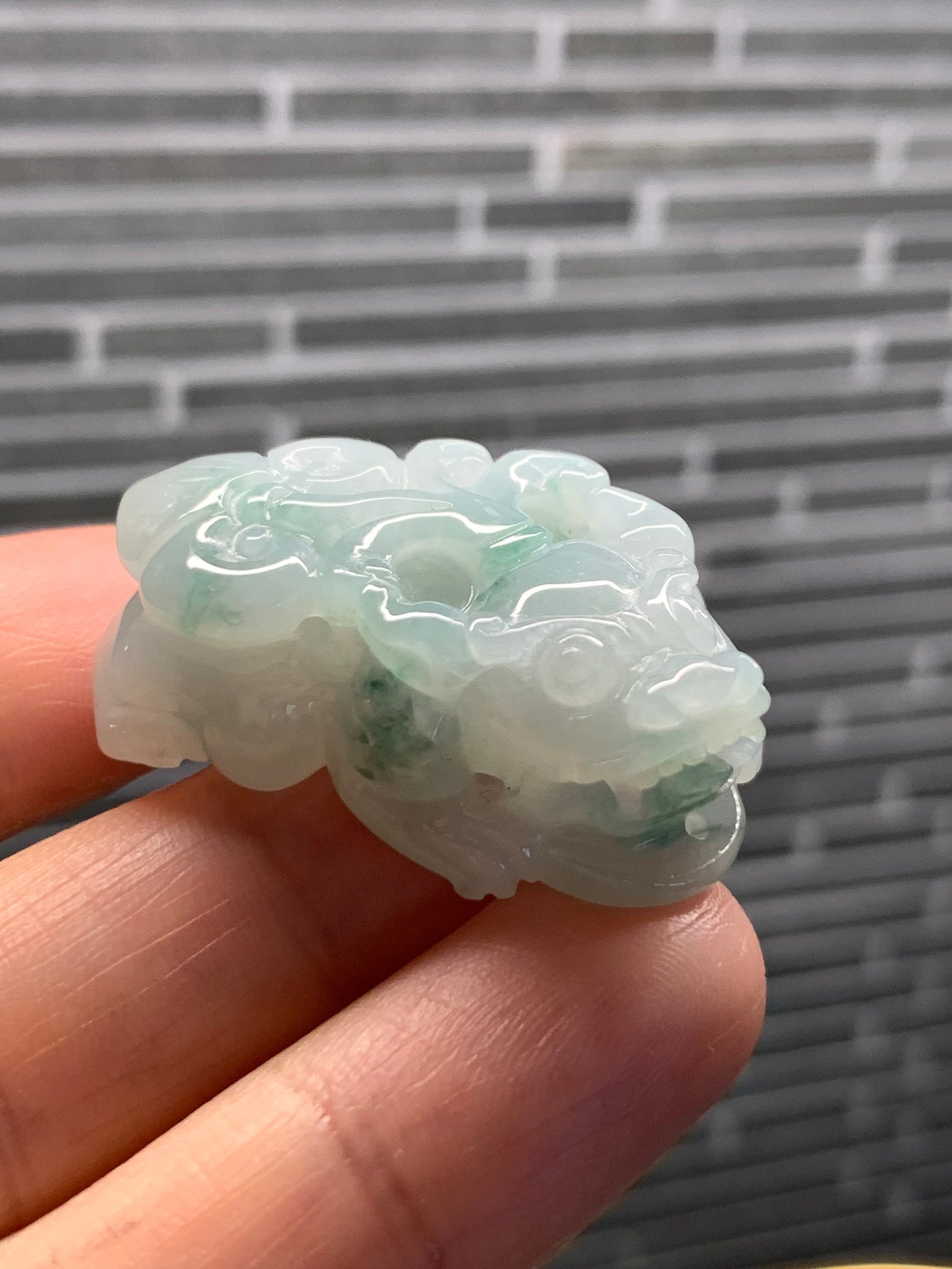 Huge Premium Burmese A Grade Jadeite Green Marbling Pixiu Pendant 精工玛瑙底飘绿貔貅吊坠