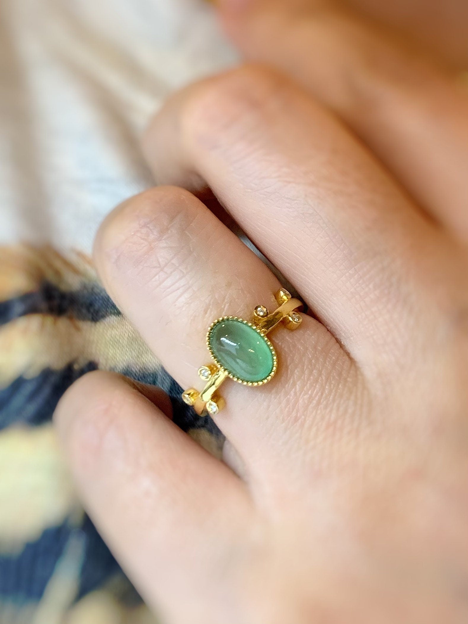 Certified Natural Burmese Premium Icy Highly Translucent Apple Green Jadeite Oval Cut 18K Yellow Gold & Diamonds Sz 6.5 天然缅甸正冰果绿翡翠钻石镶嵌戒指