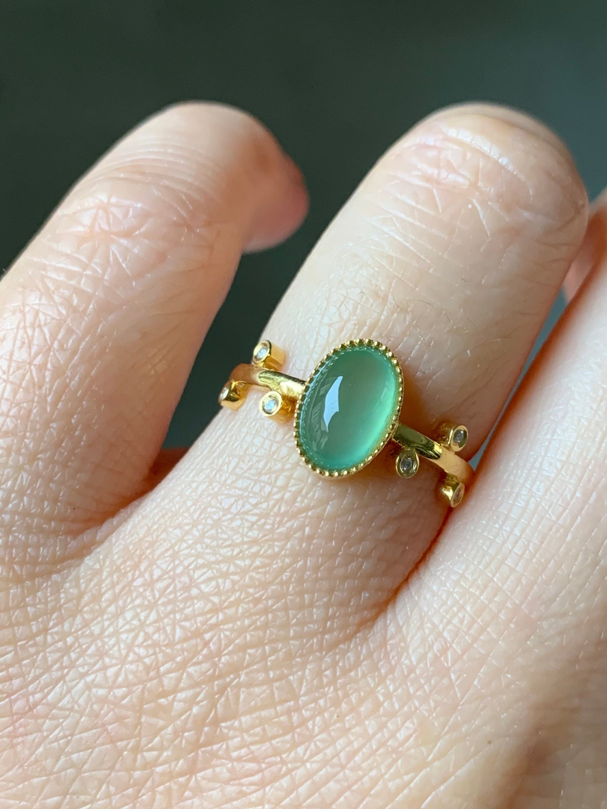 Certified Natural Burmese Premium Icy Highly Translucent Apple Green Jadeite Oval Cut 18K Yellow Gold & Diamonds Sz 6.5 天然缅甸正冰果绿翡翠钻石镶嵌戒指