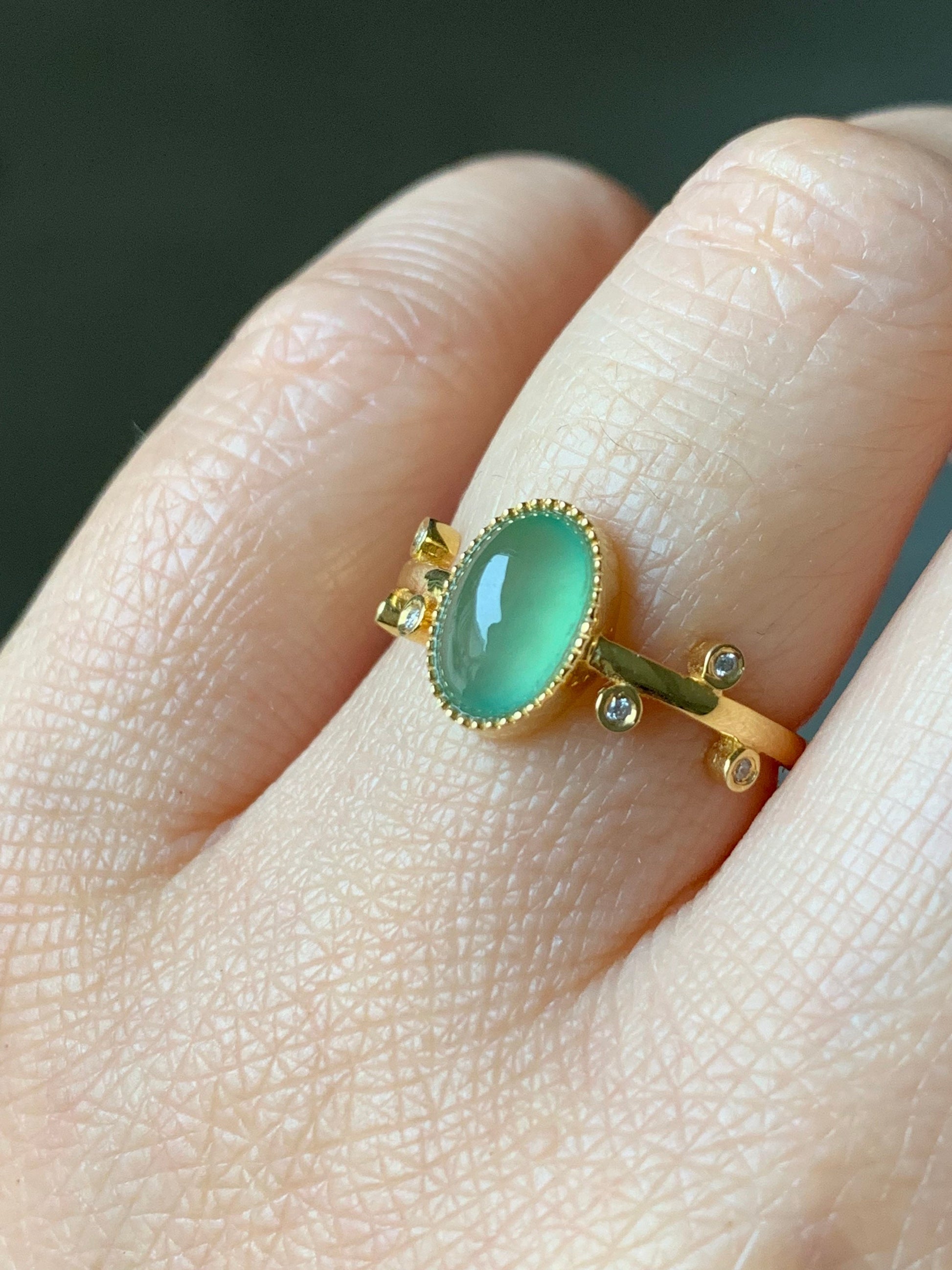 Certified Natural Burmese Premium Icy Highly Translucent Apple Green Jadeite Oval Cut 18K Yellow Gold & Diamonds Sz 6.5 天然缅甸正冰果绿翡翠钻石镶嵌戒指