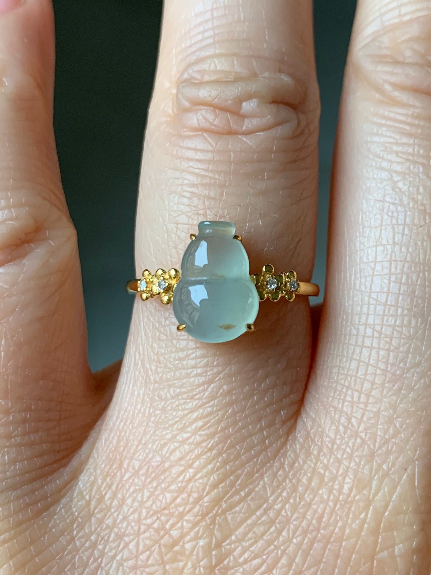 Certified Natural A Graded Burmese Premium Jadeite Carved Hulu Gourd Ring with Genuine Diamonds 18K Yellow Gold sz 7 天然缅甸晴色翡翠葫芦钻石镶嵌戒指
