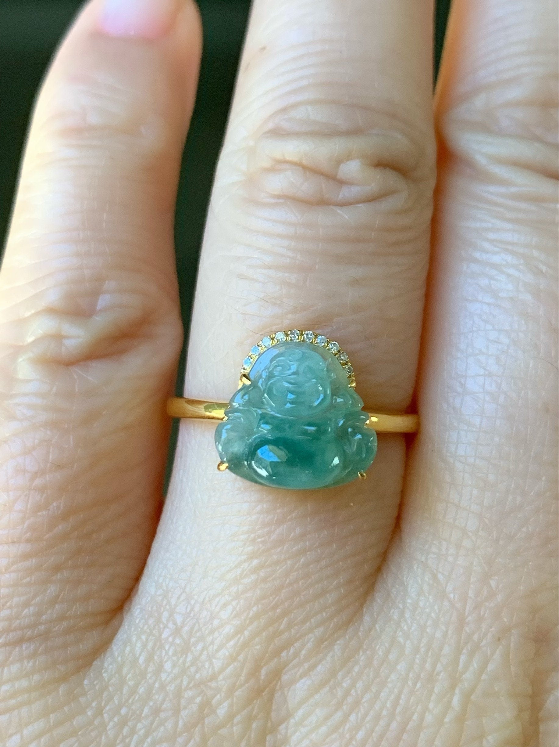 Certified Natural Burmese Translucent light Green w/ Dark Green Marbled Jadeite Buddha & Diamond Ring 18K Yellow Gold Size 7 天然缅甸飘绿花翡翠佛公钻石戒指