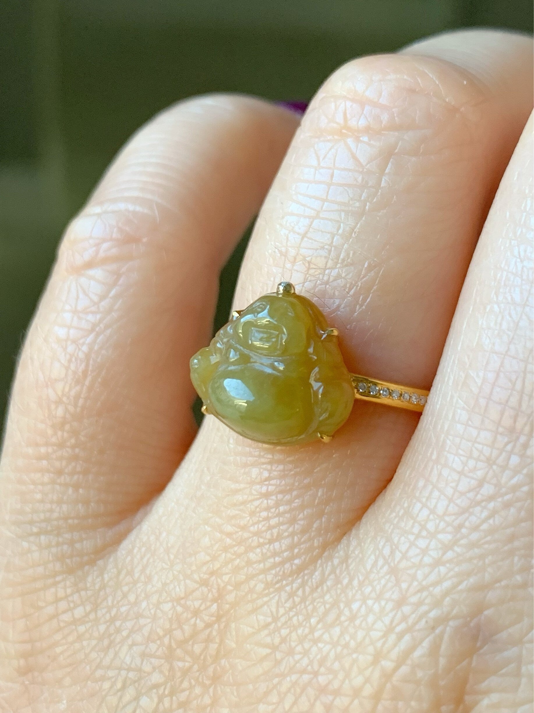 Certified Natural Burmese Translucent Intense Yellow Jadeite Buddha and Diamond Ring 18K Yellow Gold Size 7 天然缅甸冰黄翡翠佛公18K钻石镶嵌戒指