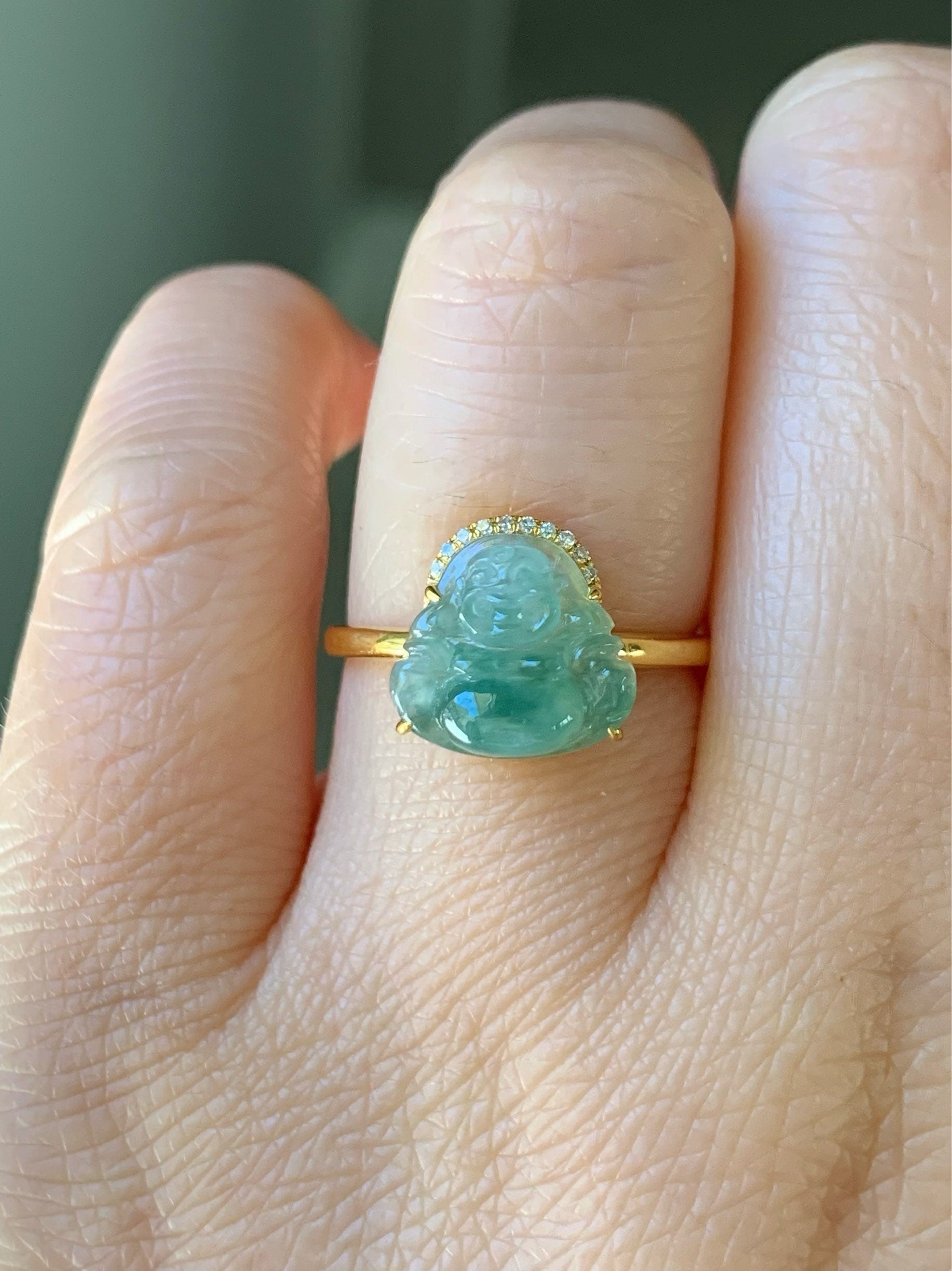 Certified Natural Burmese Translucent light Green w/ Dark Green Marbled Jadeite Buddha & Diamond Ring 18K Yellow Gold Size 7 天然缅甸飘绿花翡翠佛公钻石戒指