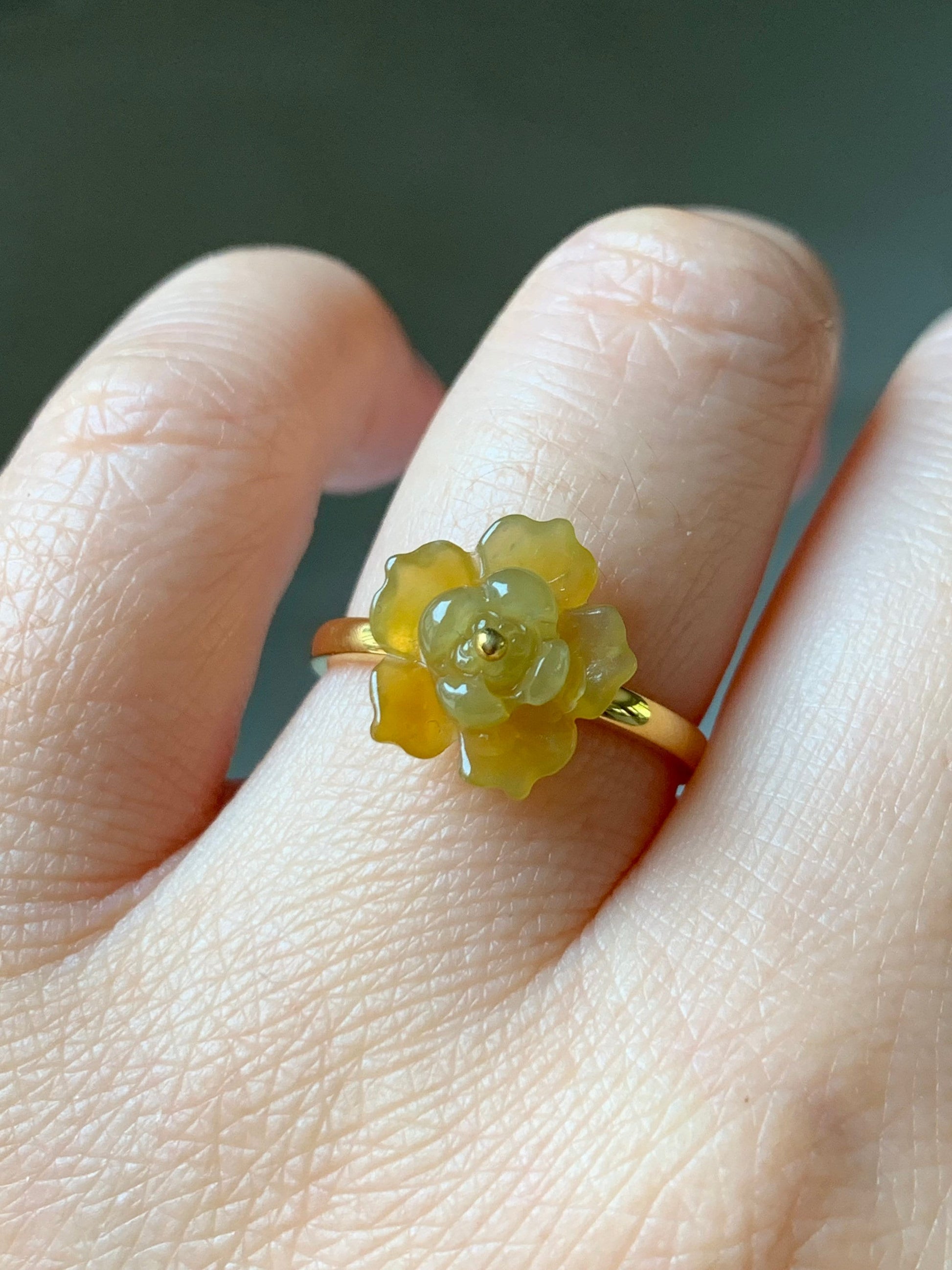 Certified Natural Burmese Premium Highly Translucent Rich Yellow Jadeite Carved Lotus Flower Ring 18K Yellow Gold size 7 天然缅甸正冰黄翡莲花镶嵌戒指