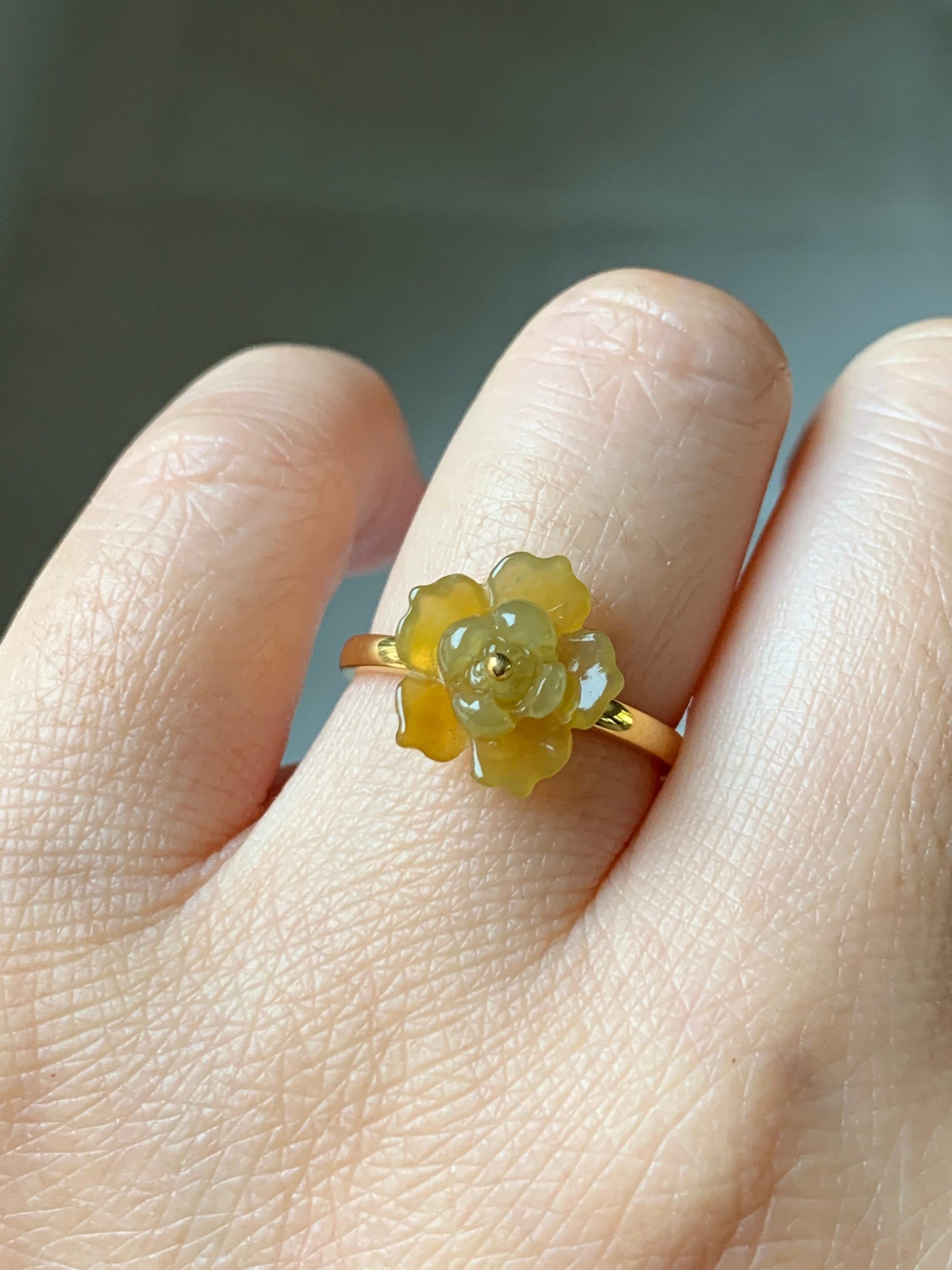 Certified Natural Burmese Premium Highly Translucent Rich Yellow Jadeite Carved Lotus Flower Ring 18K Yellow Gold size 7 天然缅甸正冰黄翡莲花镶嵌戒指