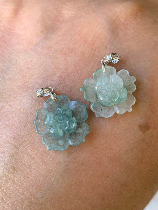 Natural Premium Highly Translucent Jadeite Carved Lotus Flower Pendant 18K White Gold 天然正高冰翡翠莲花镶嵌吊坠