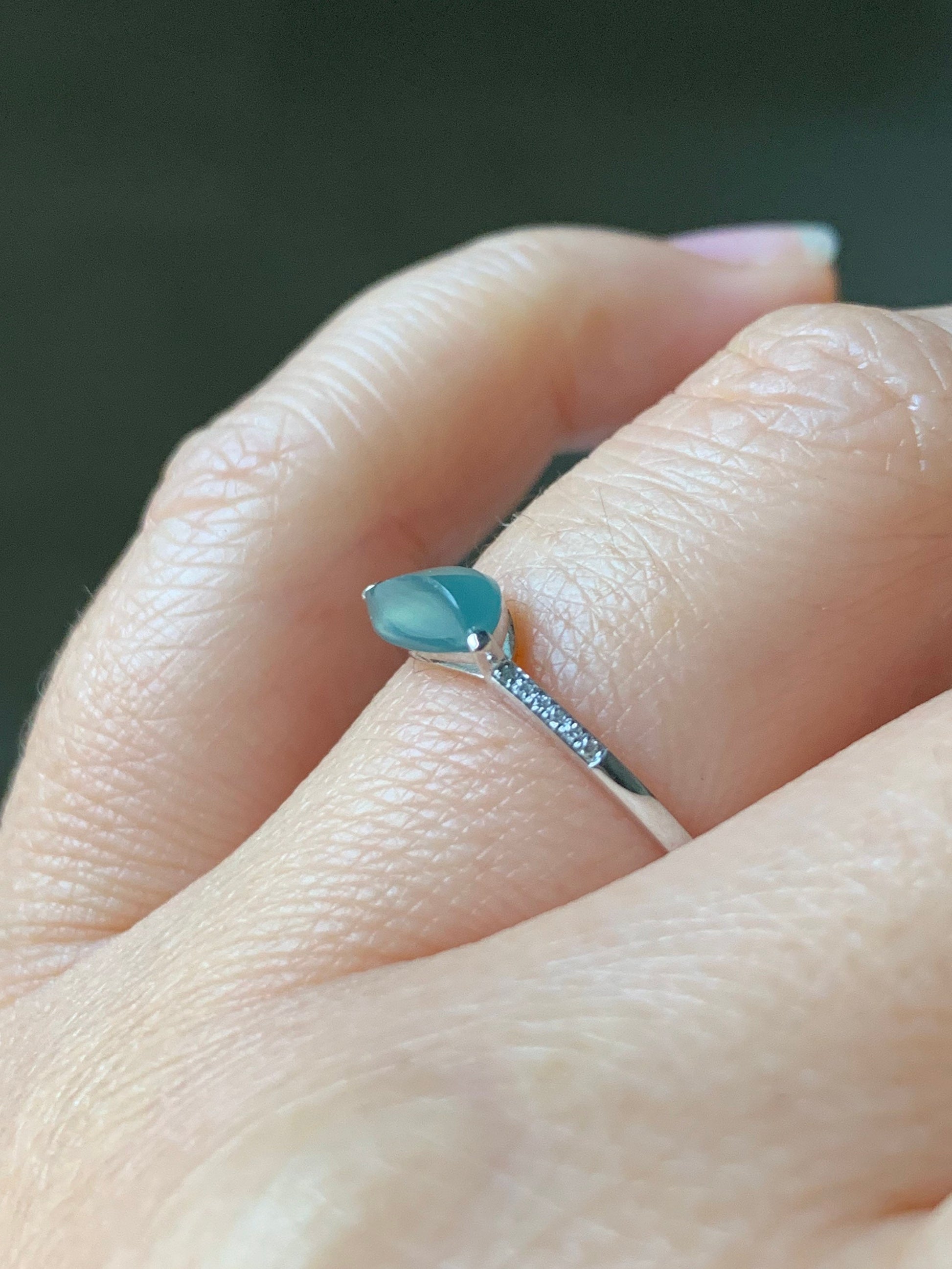 Certified Burmese Icy Highly Translucent Green Jadeite Horse Eye Cut Ring in 18K White Gold with Diamonds Sz 7 天然缅甸正冰晴绿翡翠马眼钻石镶嵌戒指