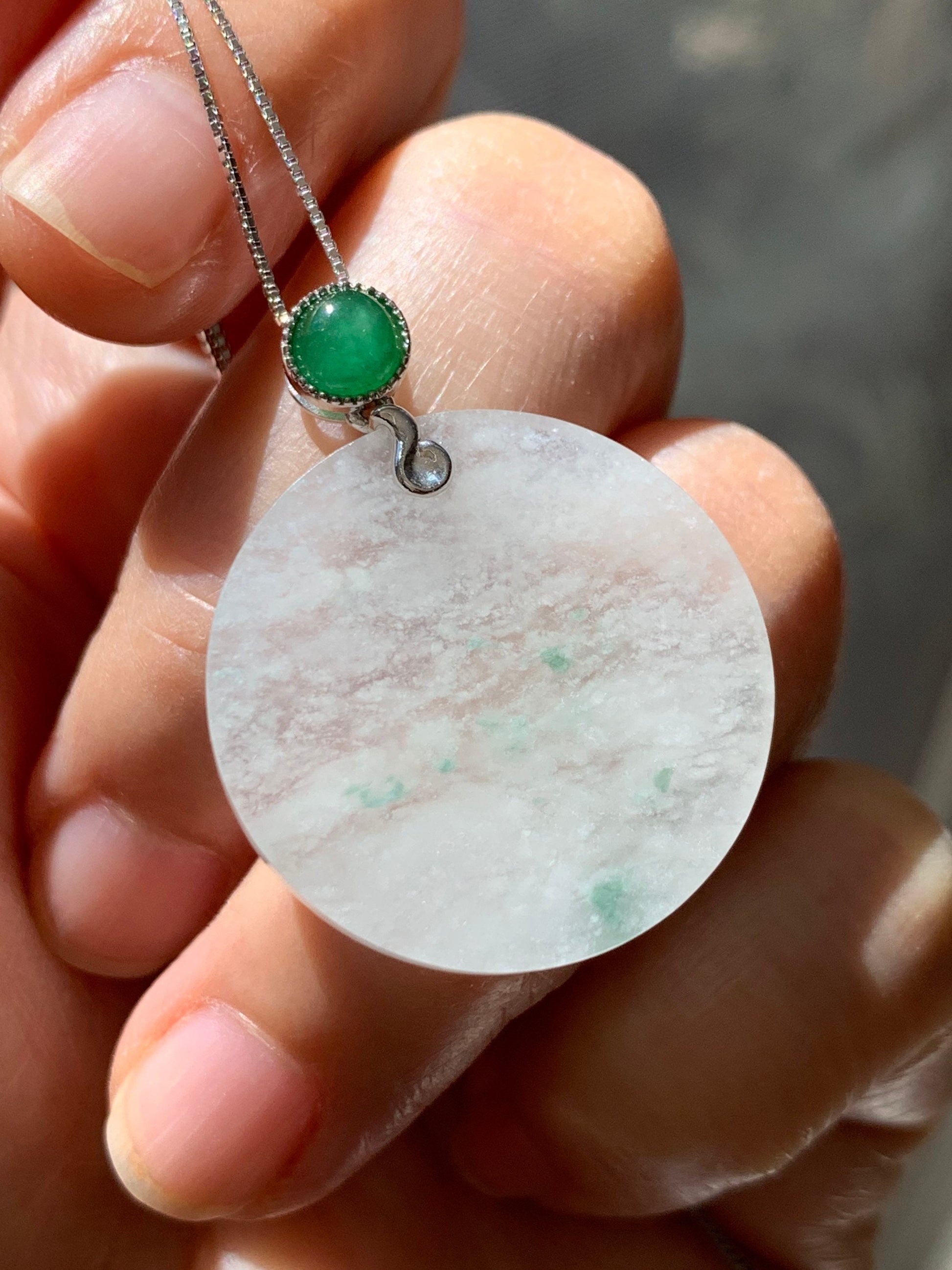 Certified Natural Burmese Moxisha Icy Jadeite Green Marbling Blessing Amulet Pendant Wu Shi Pai 18K Yellow Gold 天然缅甸莫西沙飘绿花翡翠无事牌镶嵌吊坠