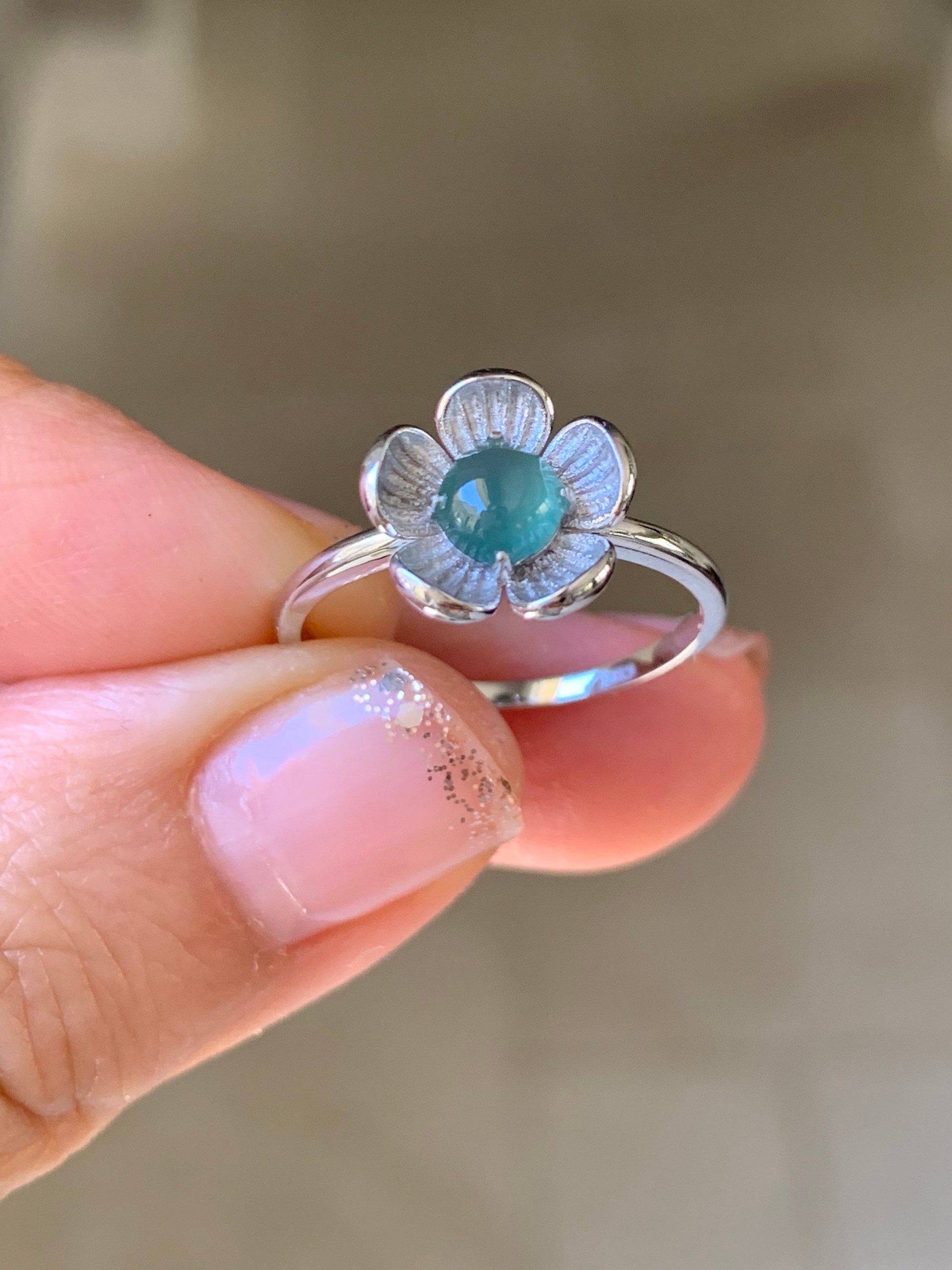 Certified Natural Burmese Icy Translucent Teal Green Jadeite Cherry Blossom Design Ring 18K White Gold size 7 天然缅甸冰湖水绿翡翠梅花白金镶嵌戒指