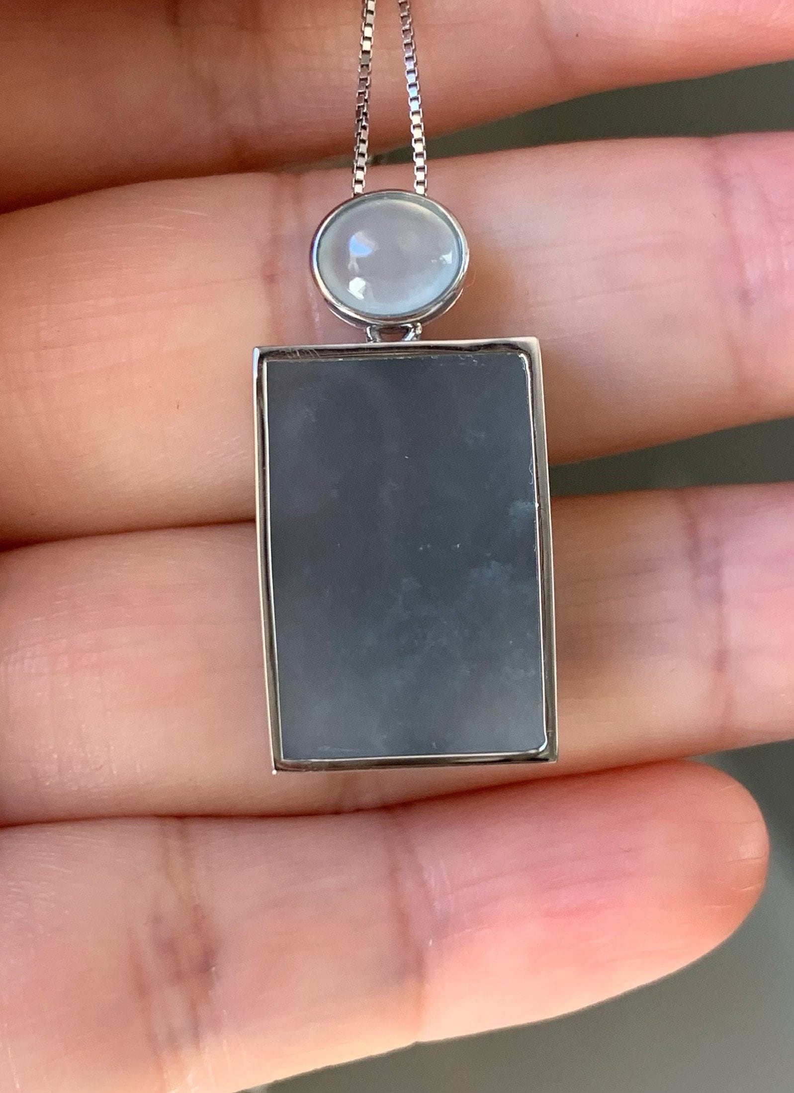 Certified Natural Guatemalan Blue Jadeite Wu Shi Pai Pendant 18K White Gold 天然高危冰蓝翡翠设计款镶嵌无事牌吊坠