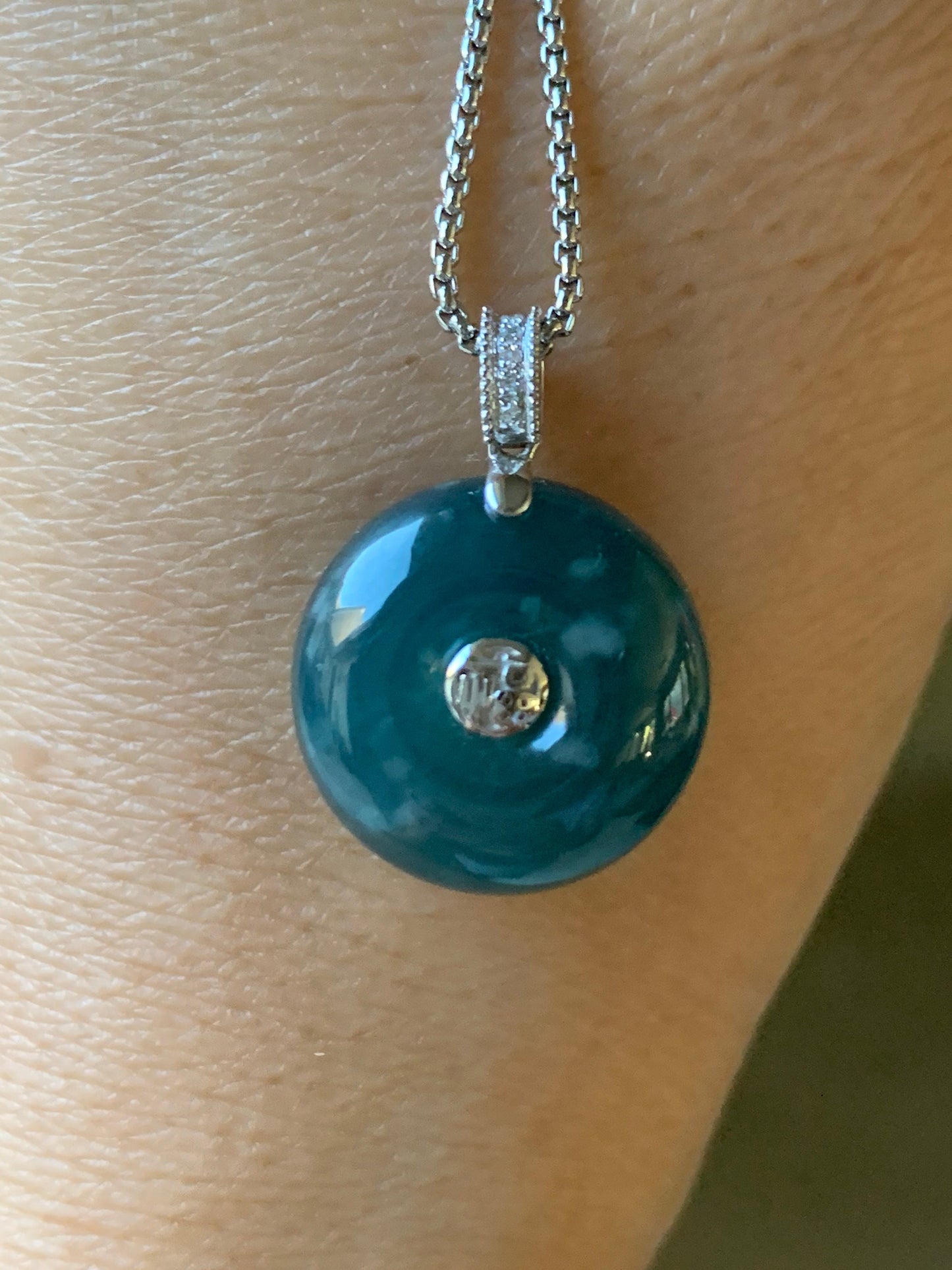Certified Natural Guatemalan Intense Blue Jadeite Thick Ping An Kou Donut Pendant 18K White Gold and Diamonds 天然危地马拉翡翠老种冰蓝平安扣钻石镶嵌吊坠