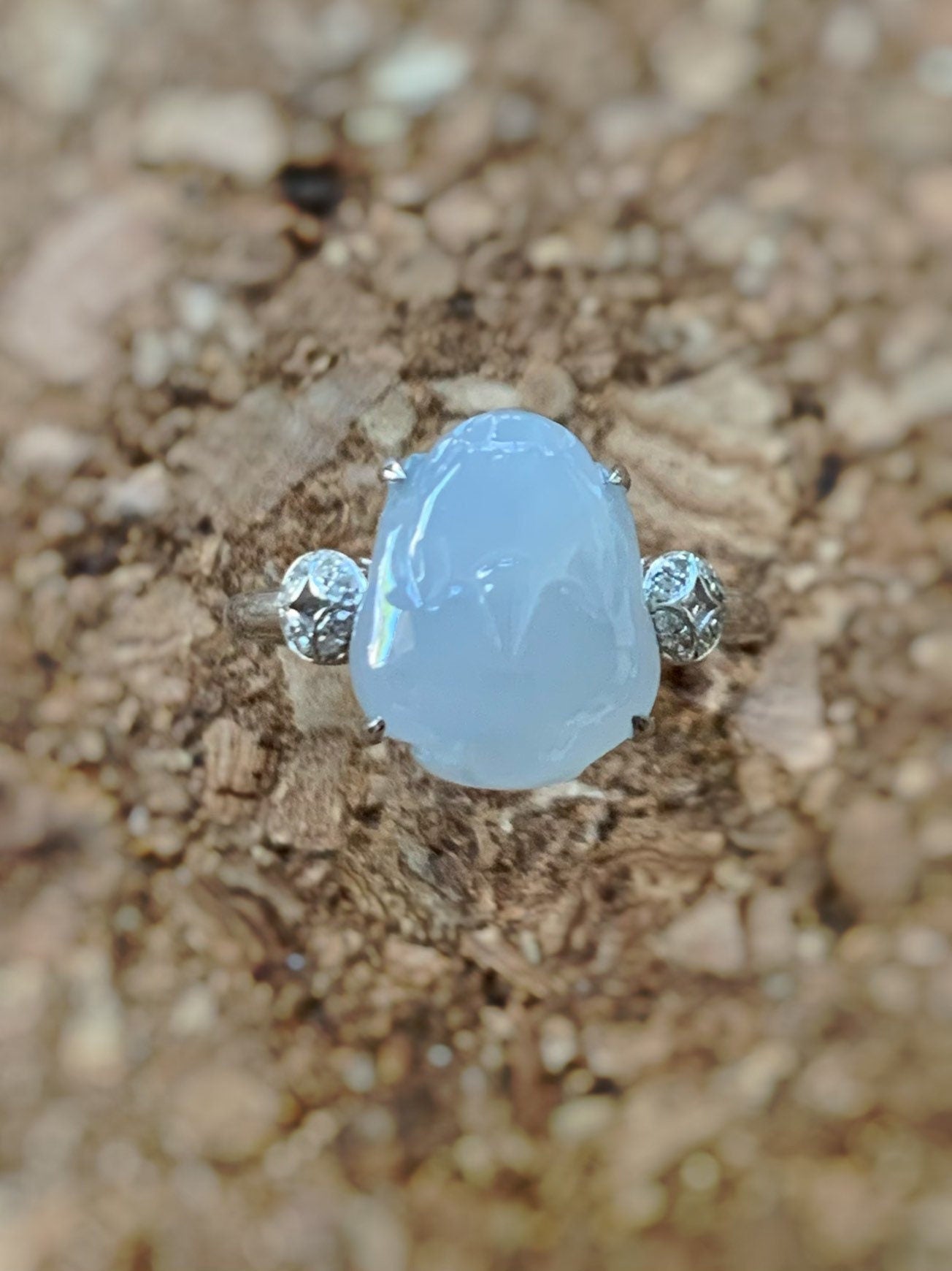 Certified Natural Burmese Icy Sky Blue Premium Three-legged Toad Jadeite Ring Size 7 18K White Gold with Diamonds 天然缅甸冰胶天空蓝翡翠揭阳工三脚金蟾镶嵌戒指