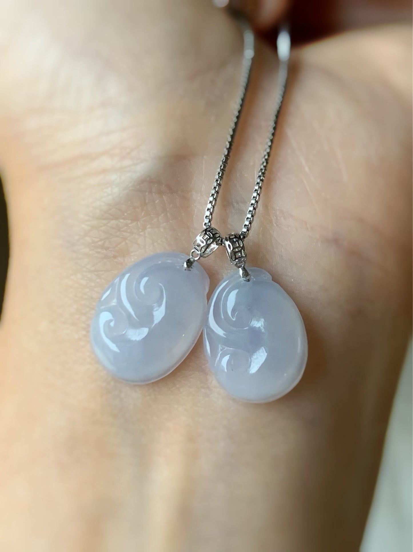 Natural Burmese Translucent & Gelatinous Light Purple Jadeite Ruyi Petite Pendant 18K White Gold w/ Silver Chain 天然缅甸冰淡紫底翡翠如意镶嵌吊坠
