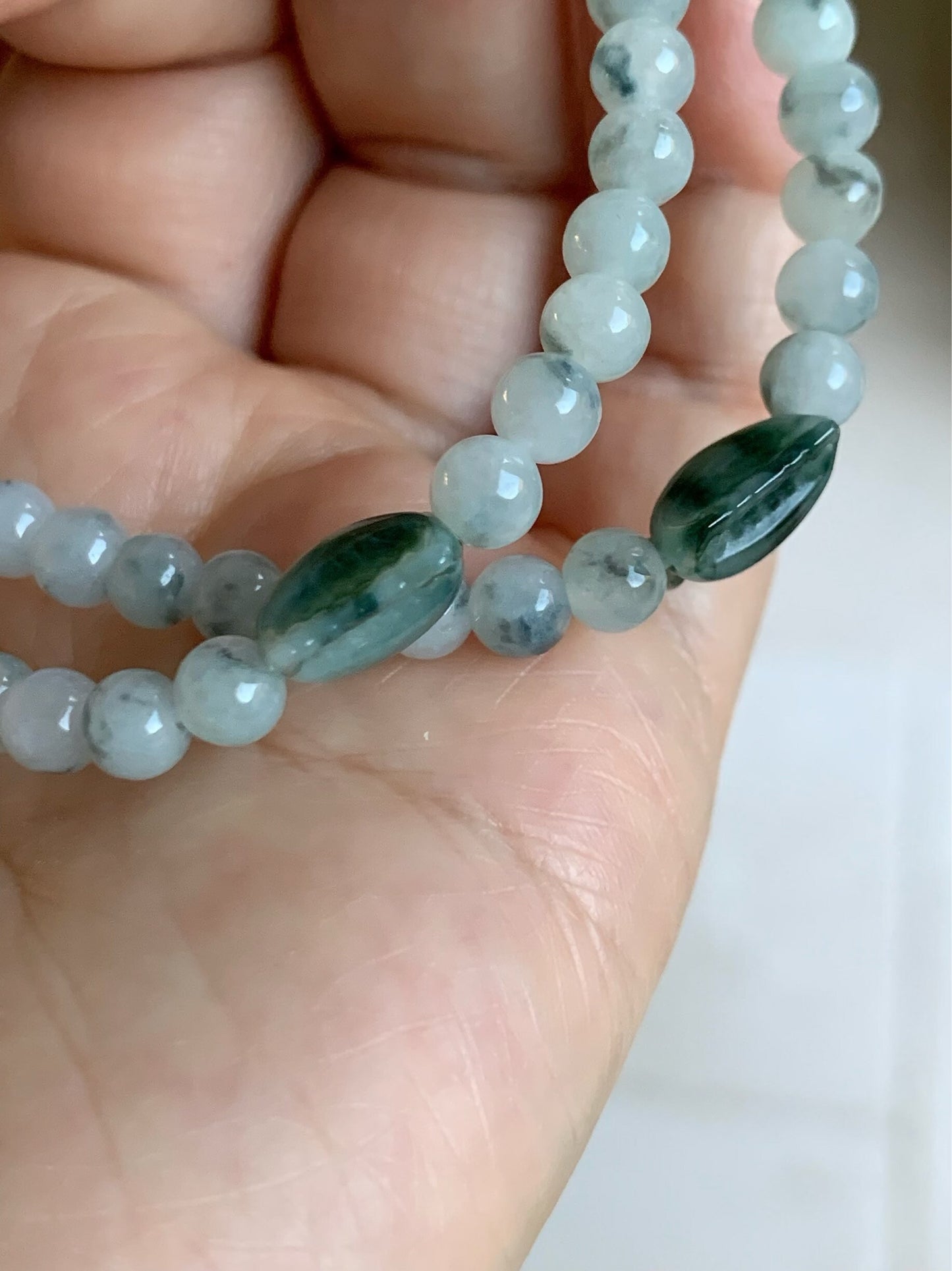Natural Burmese Icy Translucent & Gelatinous Green Marbling Jadeite Carved Deer Antler Comb Bead Beaded Bracelet 7” 天然缅甸冰飘花翡翠鹿角梳子手串