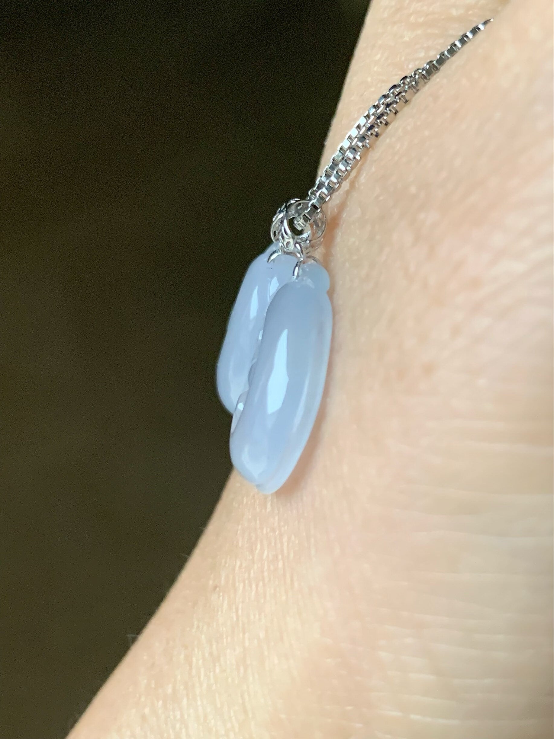 Natural Burmese Translucent & Gelatinous Light Purple Jadeite Ruyi Petite Pendant 18K White Gold w/ Silver Chain 天然缅甸冰淡紫底翡翠如意镶嵌吊坠