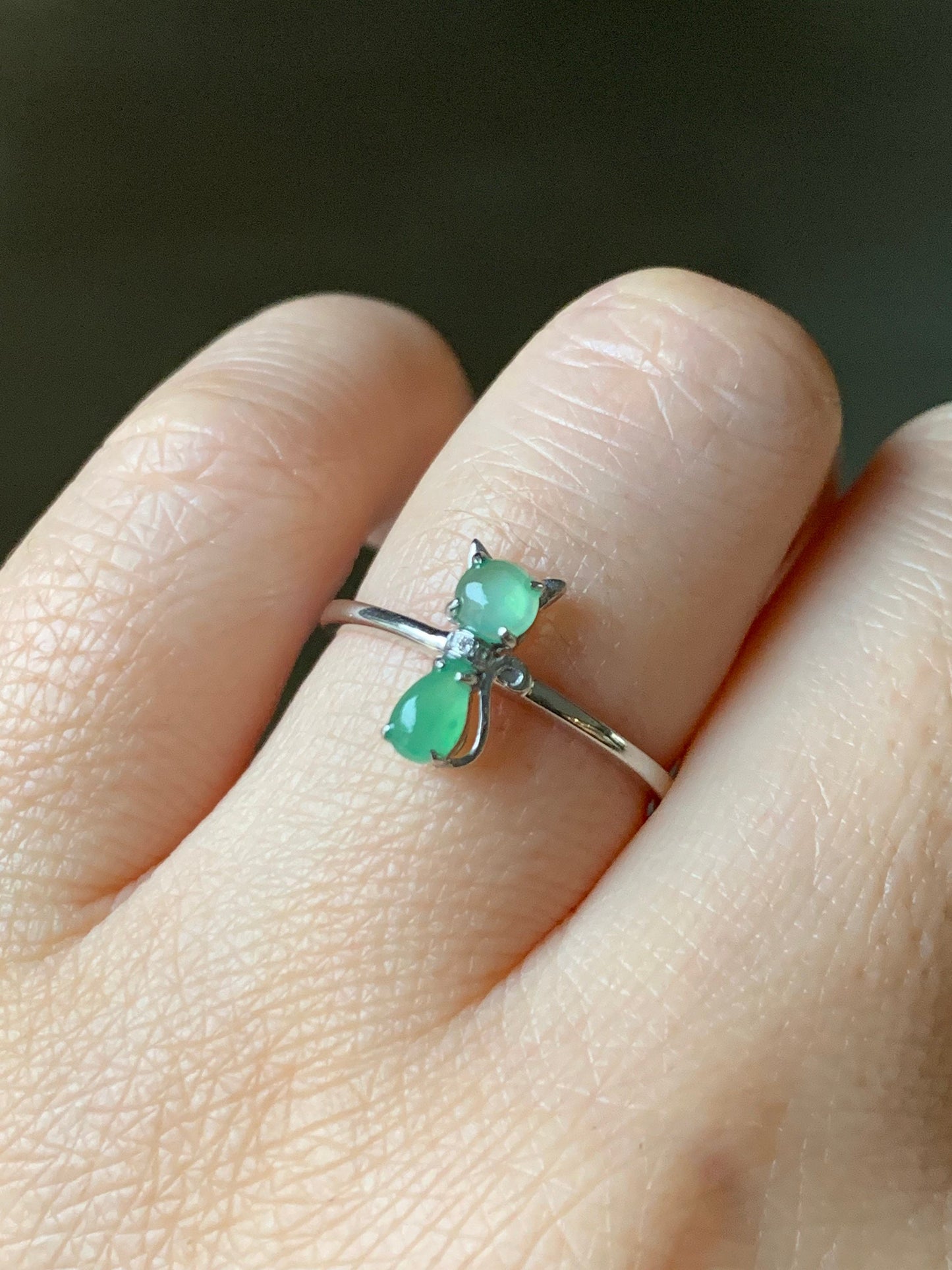 Certified Natural Burmese Premium Icy Yellow or Green Jadeite Kitty Cat Ring 18K Yellow or White Gold & Diamonds size 7 天然缅甸冰黄冰绿翡翠猫咪镶嵌戒指