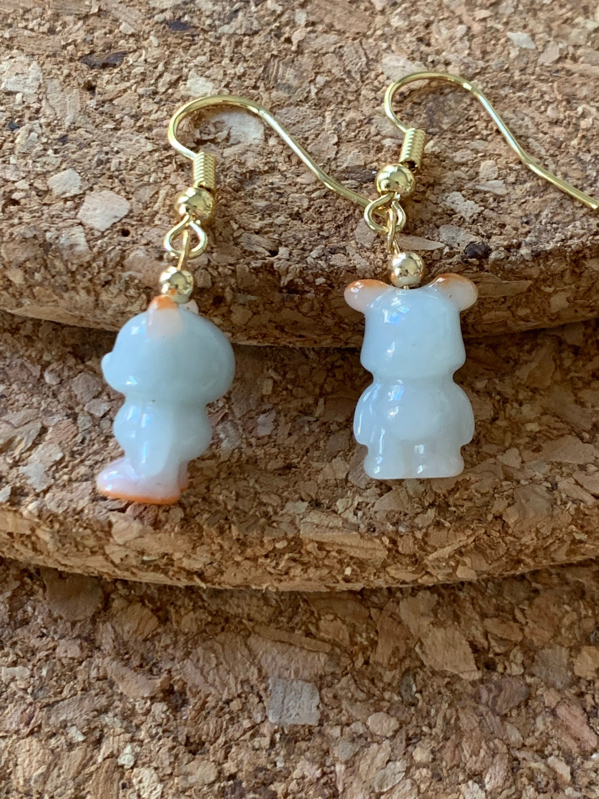 Natural Burmese Icy Jadeite Carved Teddy Bear Dangle Earrings 14K Yellow Gold Plated 天然缅甸翡翠小熊14K包金耳吊