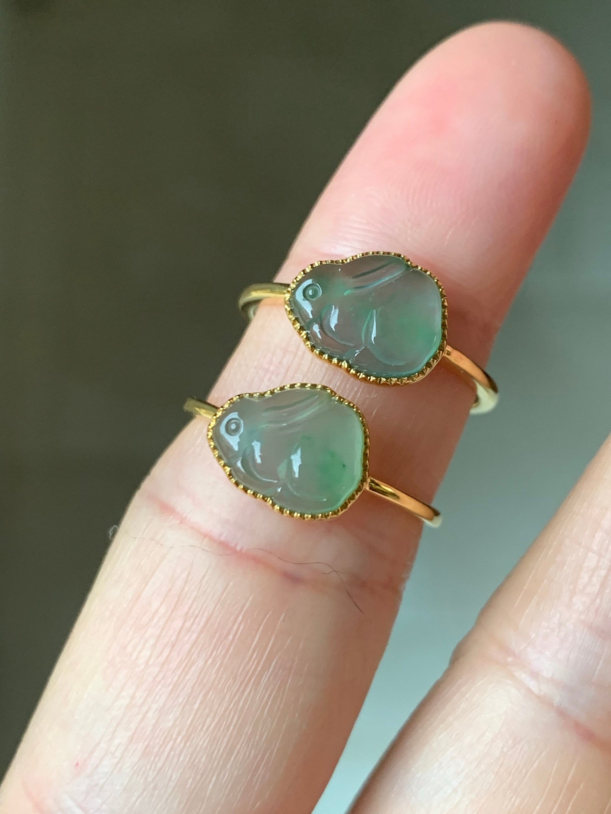 Certified Natural Guatemalan Icy Highly Translucent Gelatinous Light Green Marbled Jadeite Rabbit Ring 18K Yellow Gold Sz 7 天然冰危晴底飘花翡翠小兔镶嵌戒指