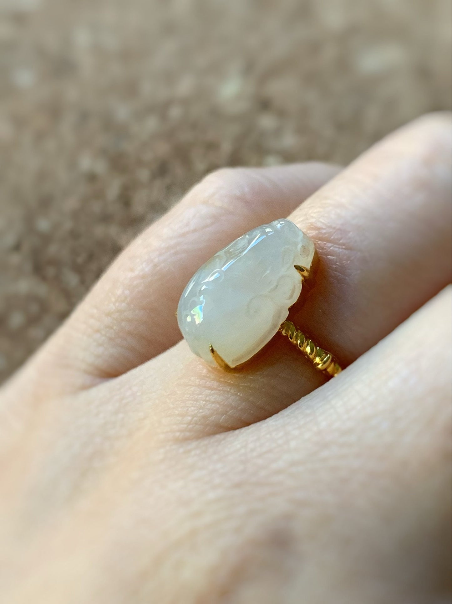 Certified Natural Burmese Icy Yellow Translucent and Gelatinous Jadeite Pixiu Ring Size 7 18K Yellow Gold 天然缅甸冰黄翡翠貔貅镶嵌戒指