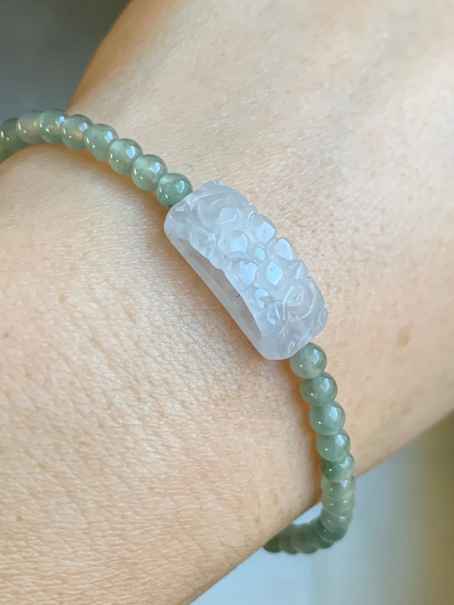 Natural Burmese Grade A Premium Icy Green Jadeite Openwork Engraving Icy White Bead Beaded Bracelet 7" 天然缅甸冰胶晴底翡翠起光白冰仿古镂空雕手牌手串