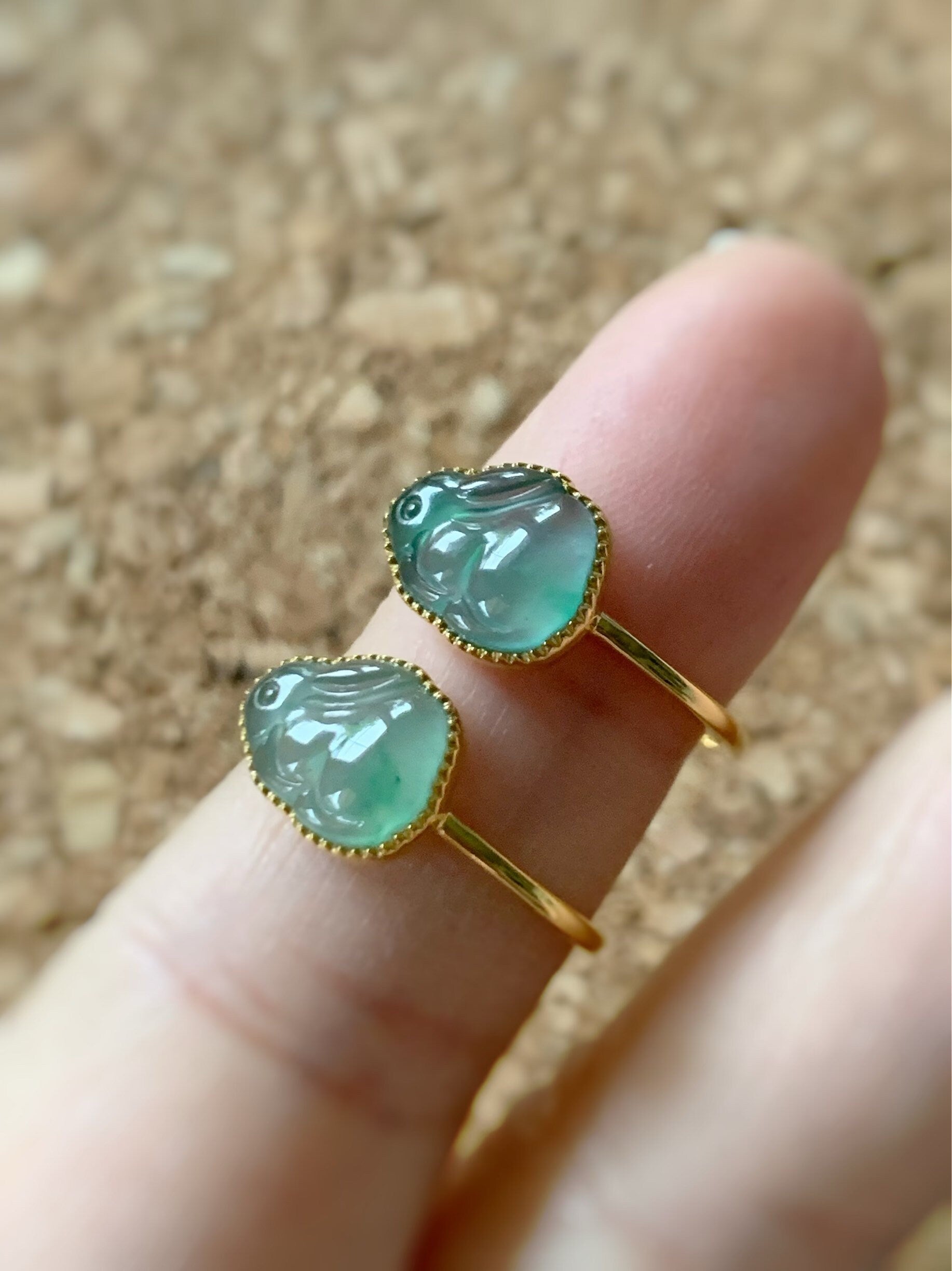 Certified Natural Guatemalan Icy Highly Translucent Gelatinous Light Green Marbled Jadeite Rabbit Ring 18K Yellow Gold Sz 7 天然冰危晴底飘花翡翠小兔镶嵌戒指