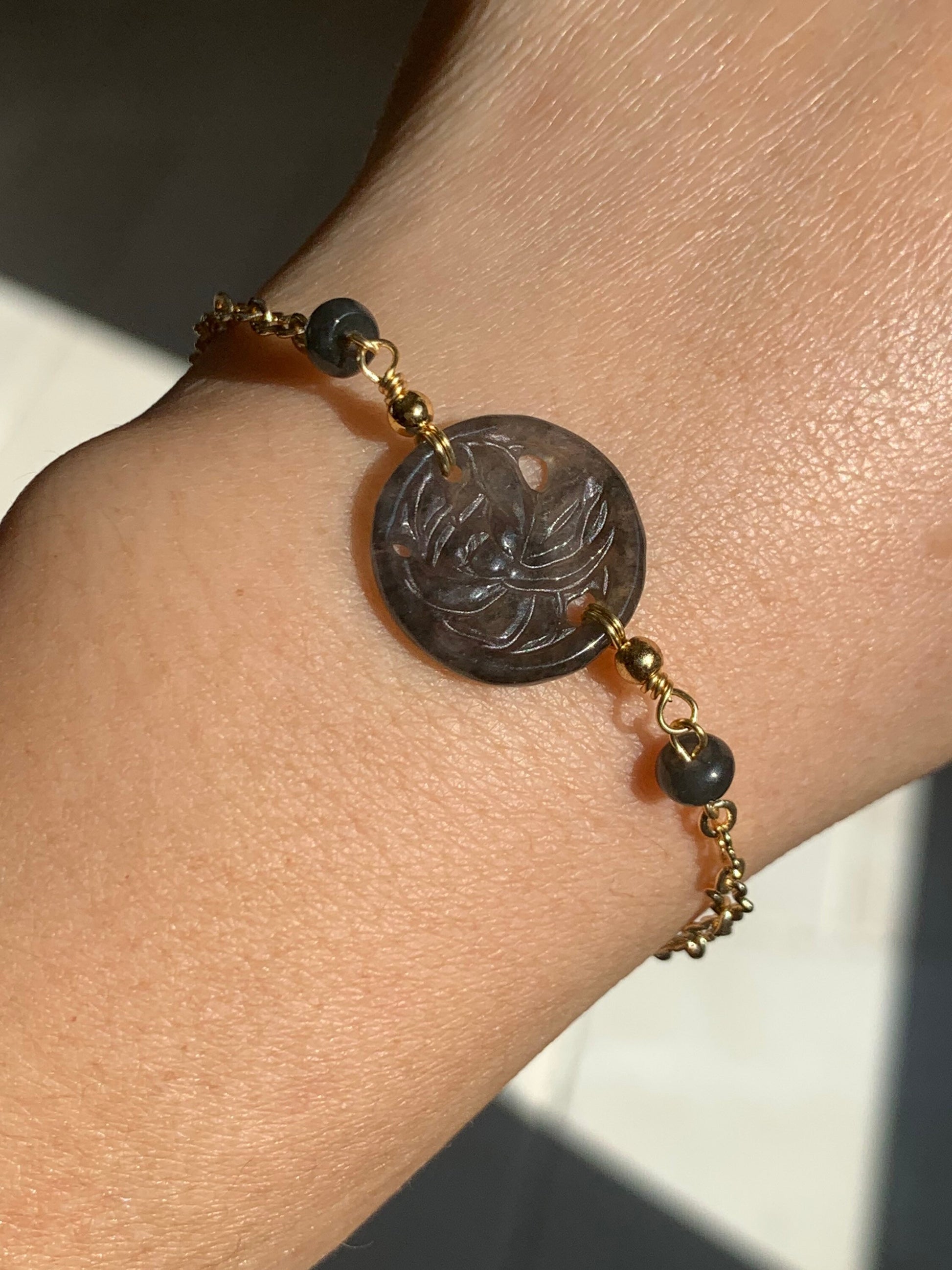 Natural Burmese Grade A Translucent Icy Wuji Jadeite Engraved w/ Lotus Flower Chain Bracelet Adjustable 14K Plated 天然缅甸冰乌鸡翡翠镂空雕莲花手链包金