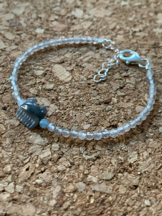 Natural Burmese Icy Wuji Jadeite Carved Antler Comb Bead Natural Moonstone Beaded Bracelet Adjustable Sterling Silver 天然缅甸冰乌鸡翡翠鹿角梳月亮石手串