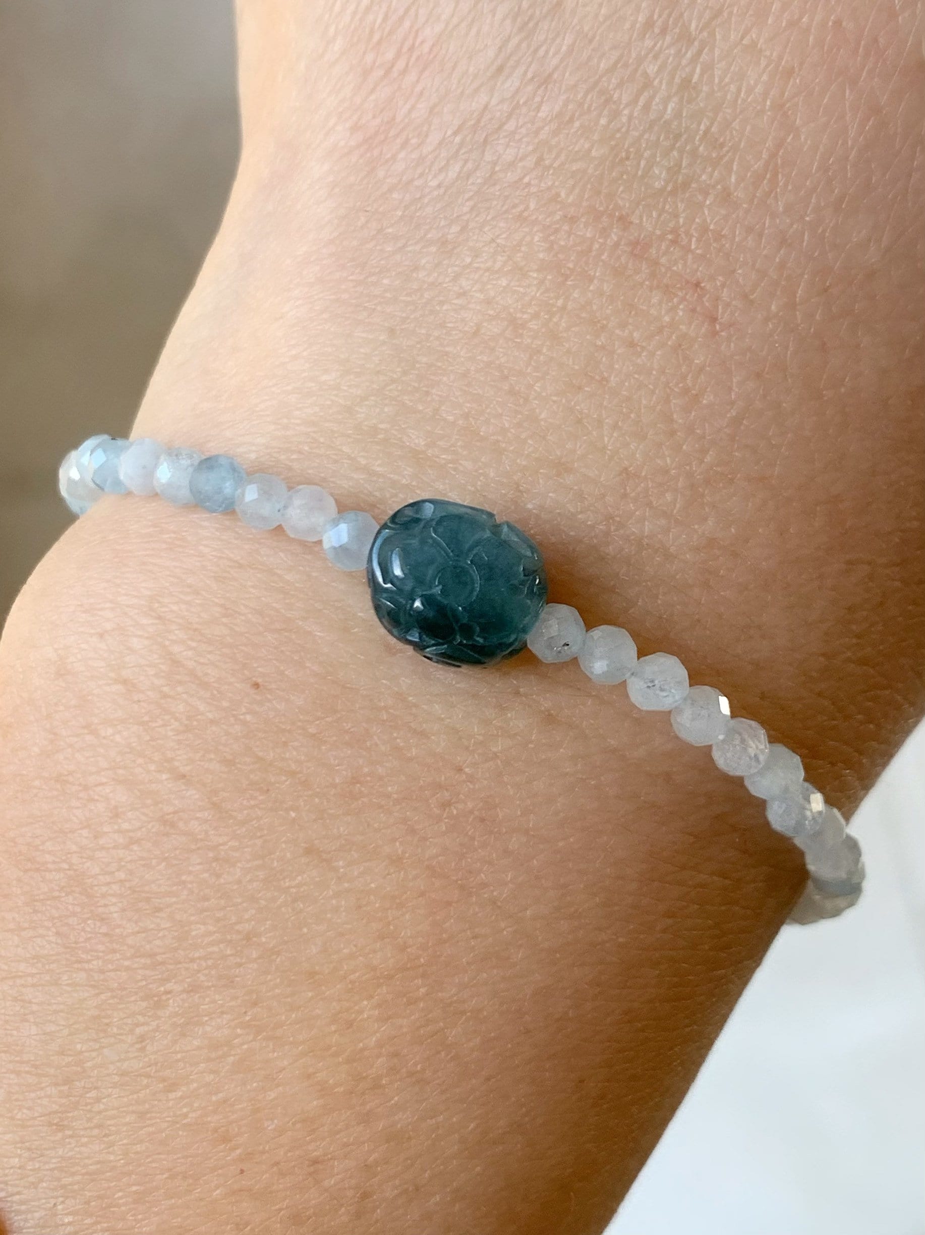 Natural Guatemalan Icy Blue Jadeite Engraved Bead Natural Faceted Aquamarine Beaded Bracelet Adjustable Sterling Silver 天然冰危蓝翡翠仿古雕珠海蓝宝珠手串