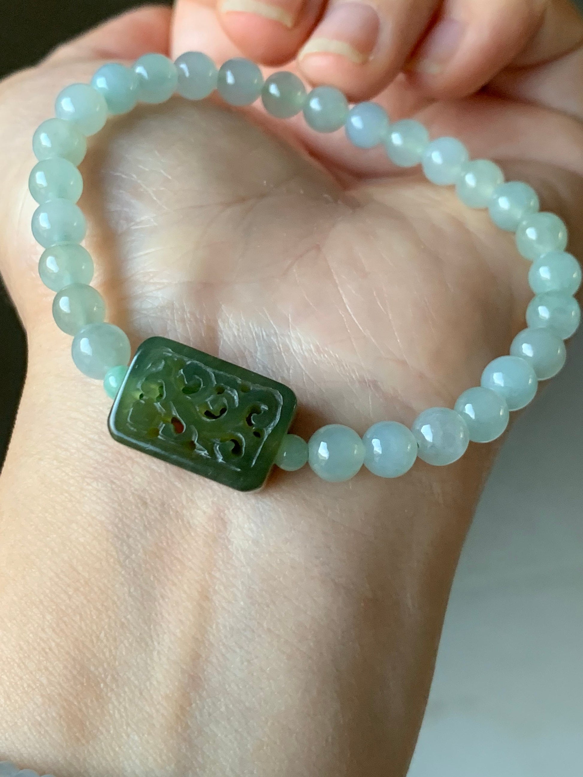 Natural Burmese Icy Translucent Gelatinous Light Green Jadeite Olive Green Rectangle Jadeite Engraved Bead Beaded Bracelet 7” 天然缅甸冰晴绿翡翠手牌手串