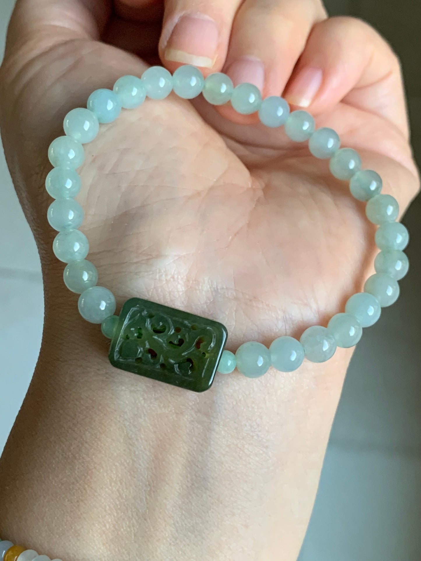 Natural Burmese Icy Translucent Gelatinous Light Green Jadeite Olive Green Rectangle Jadeite Engraved Bead Beaded Bracelet 7” 天然缅甸冰晴绿翡翠手牌手串