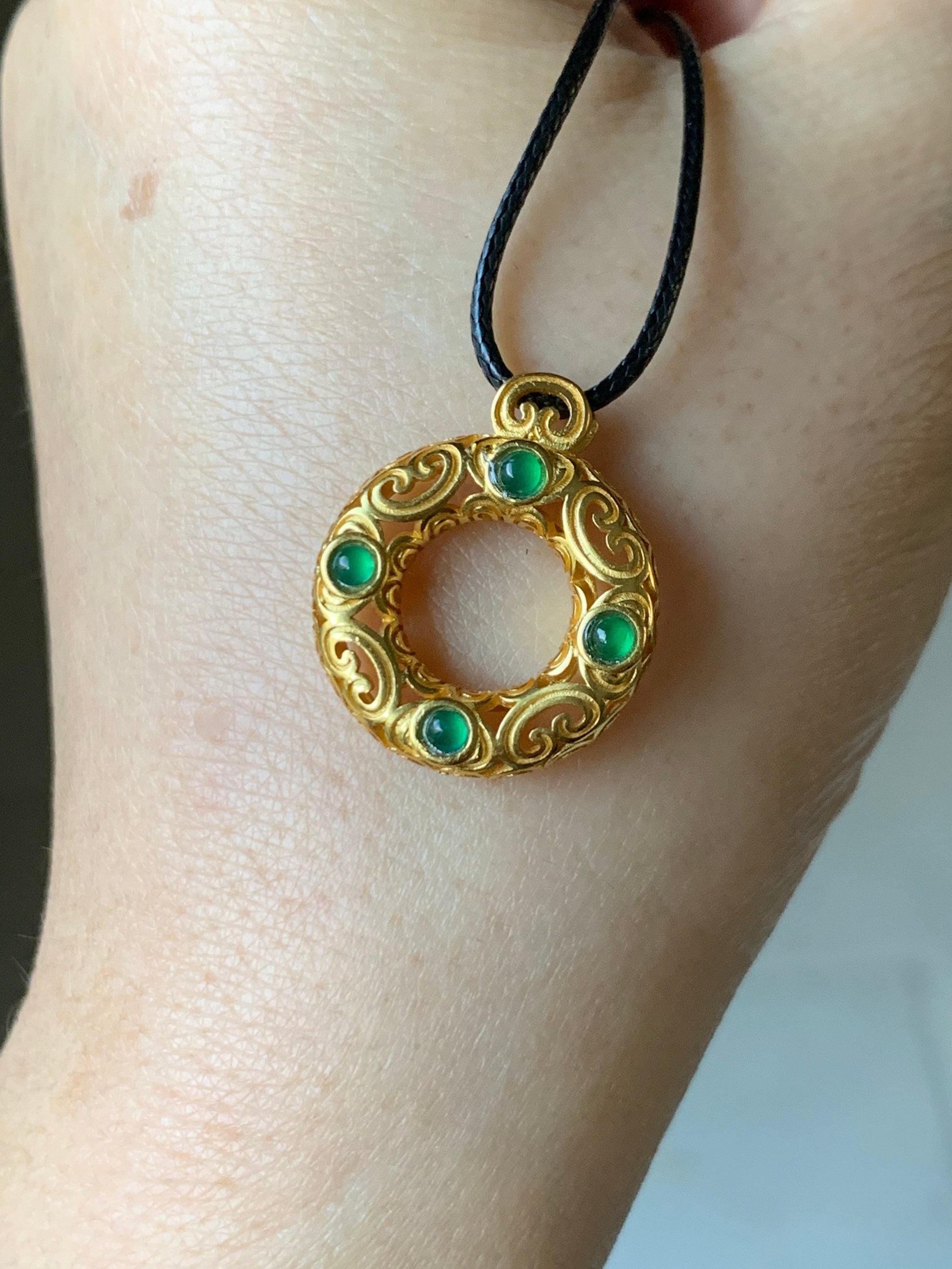 Natural Guatemalan Premium Vibrant Green Jadeite Ping An Kou Pendant S925 Silver Yellow Gold Finish w/ Chain 天然高冰危绿翡翠银镶平安扣吊坠套链