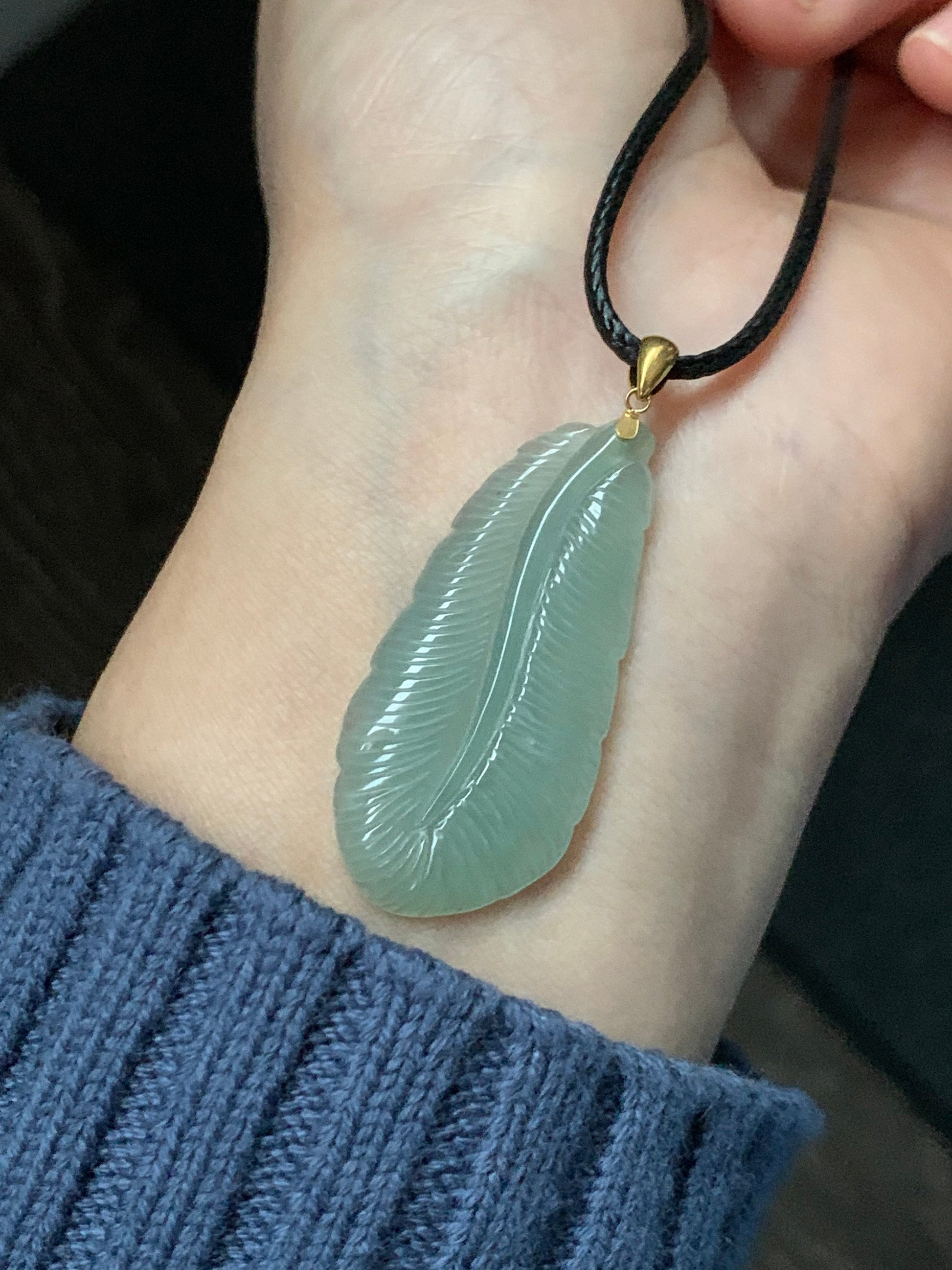 Large Natural Burmese Translucent Gelatinous Icy Green Jadeite Carved Feather Pendant 18K Yellow Gold Bail 天然缅甸冰绿翡翠羽毛镶嵌吊坠