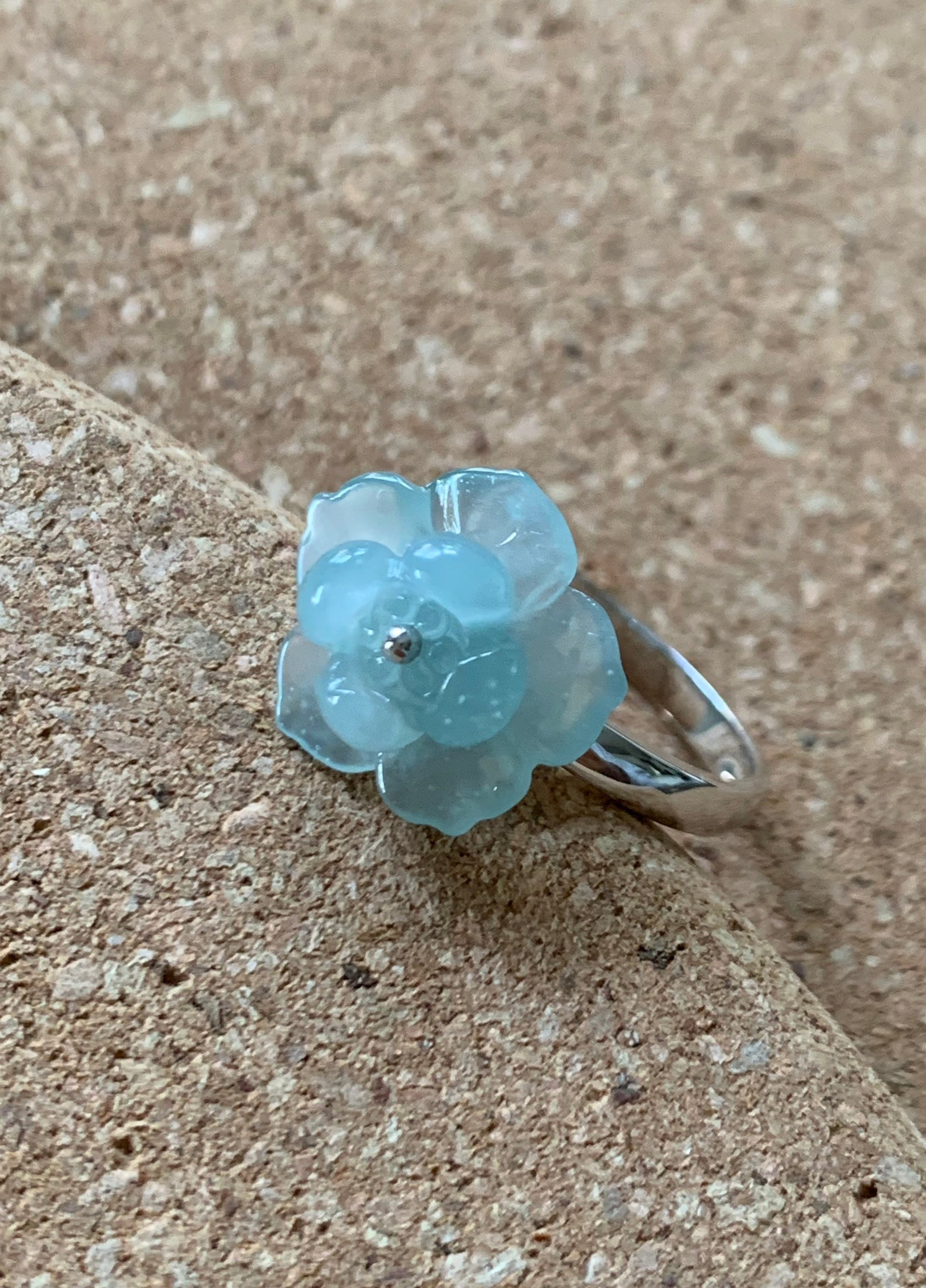 Certified Natural Guatemalan Premium Highly Translucent Sky Blue Jadeite Carved Lotus Flower Ring 18K White Gold size 7 天然危地马拉正高冰天空蓝翡翠莲花镶嵌戒指
