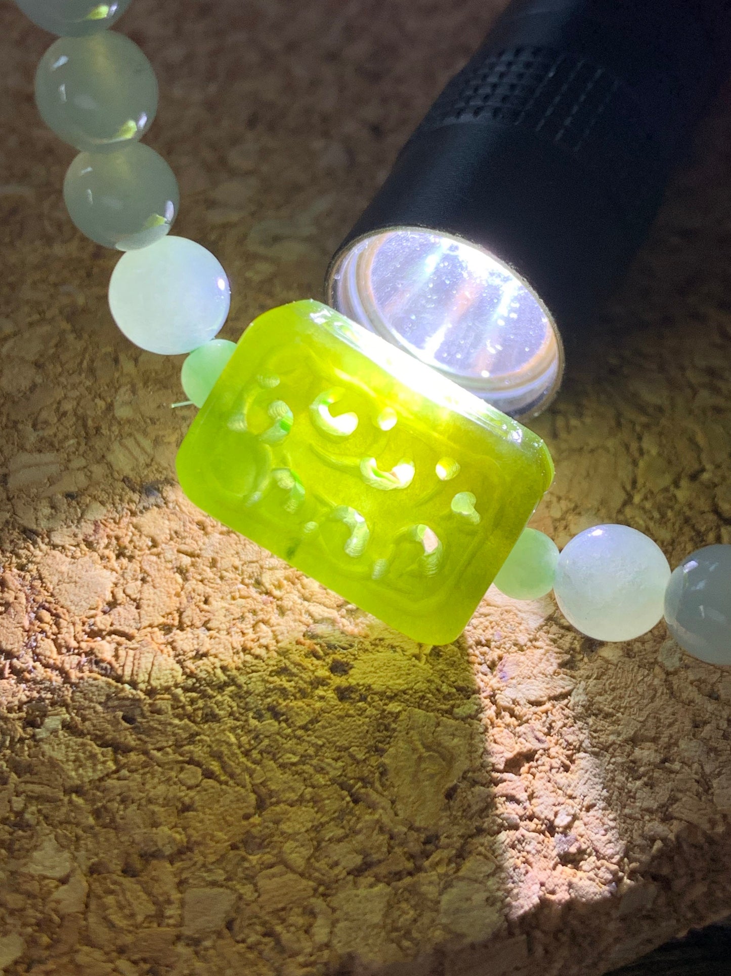 Natural Burmese Icy Translucent Gelatinous Light Green Jadeite Olive Green Rectangle Jadeite Engraved Bead Beaded Bracelet 7” 天然缅甸冰晴绿翡翠手牌手串