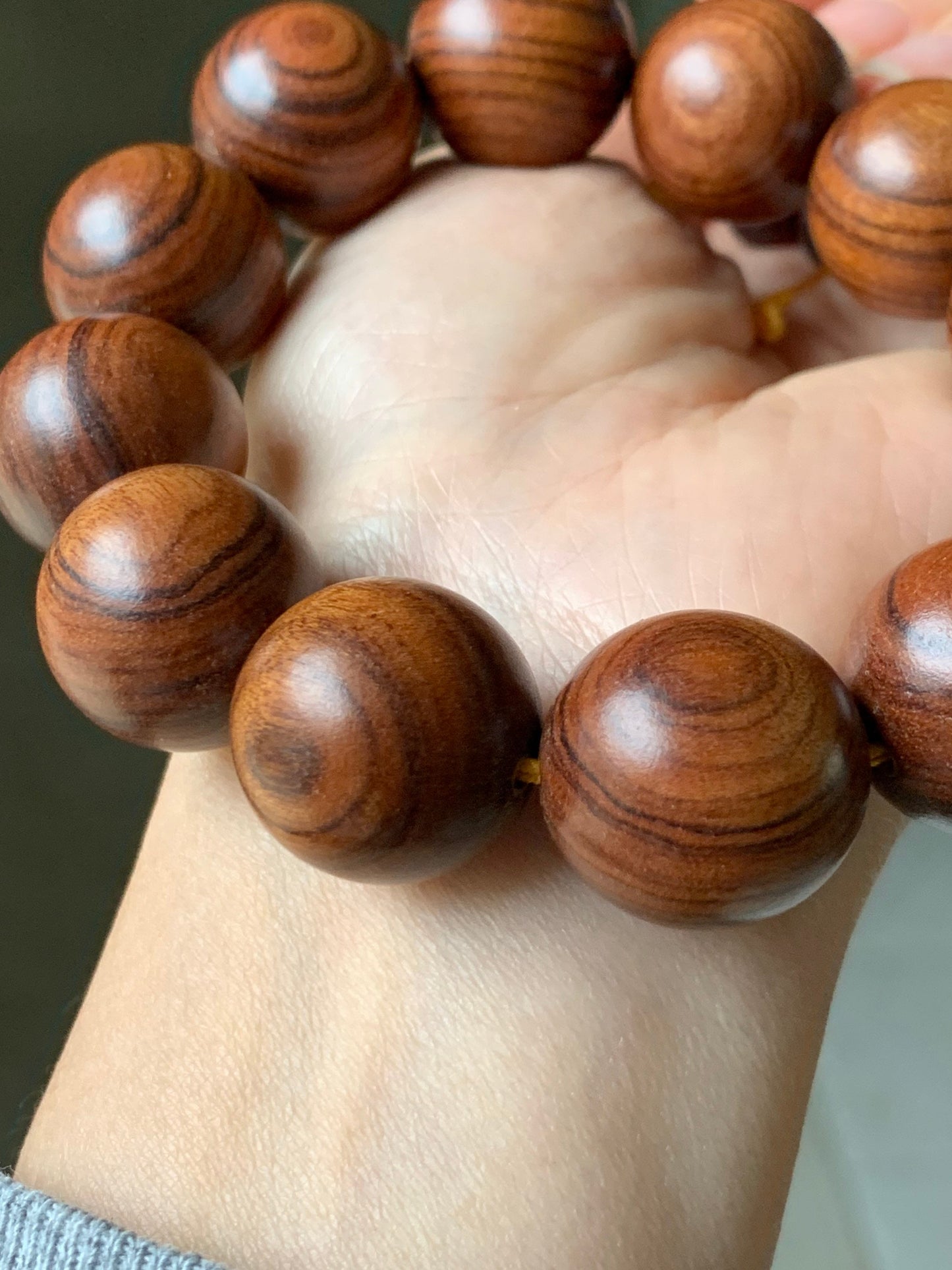 Large Natural Genuine Yellow Flower Pear Rosewood Mala Beads 12-Bead Beaded Bracelet Stretchy 20mm 9” 天然大卡黄花梨木珠手串