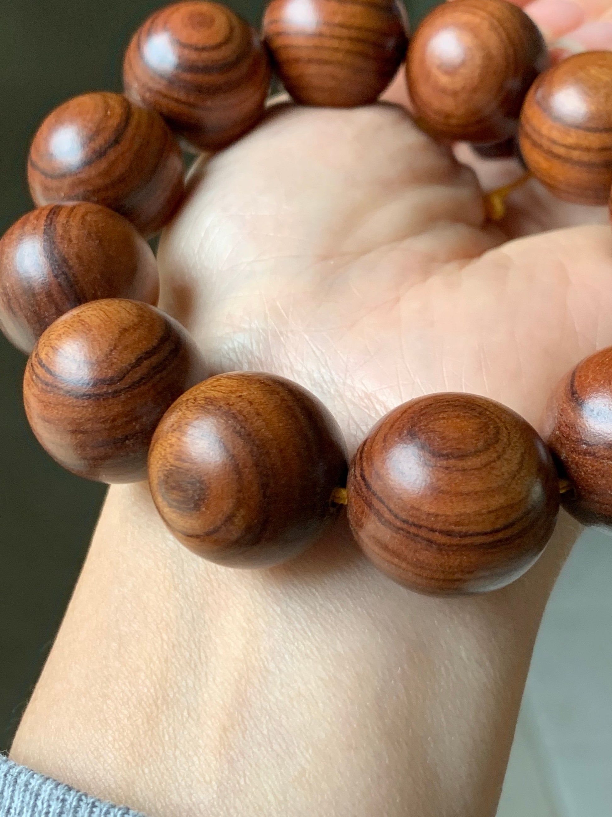 Large Natural Genuine Yellow Flower Pear Rosewood Mala Beads 12-Bead Beaded Bracelet Stretchy 20mm 9” 天然大卡黄花梨木珠手串