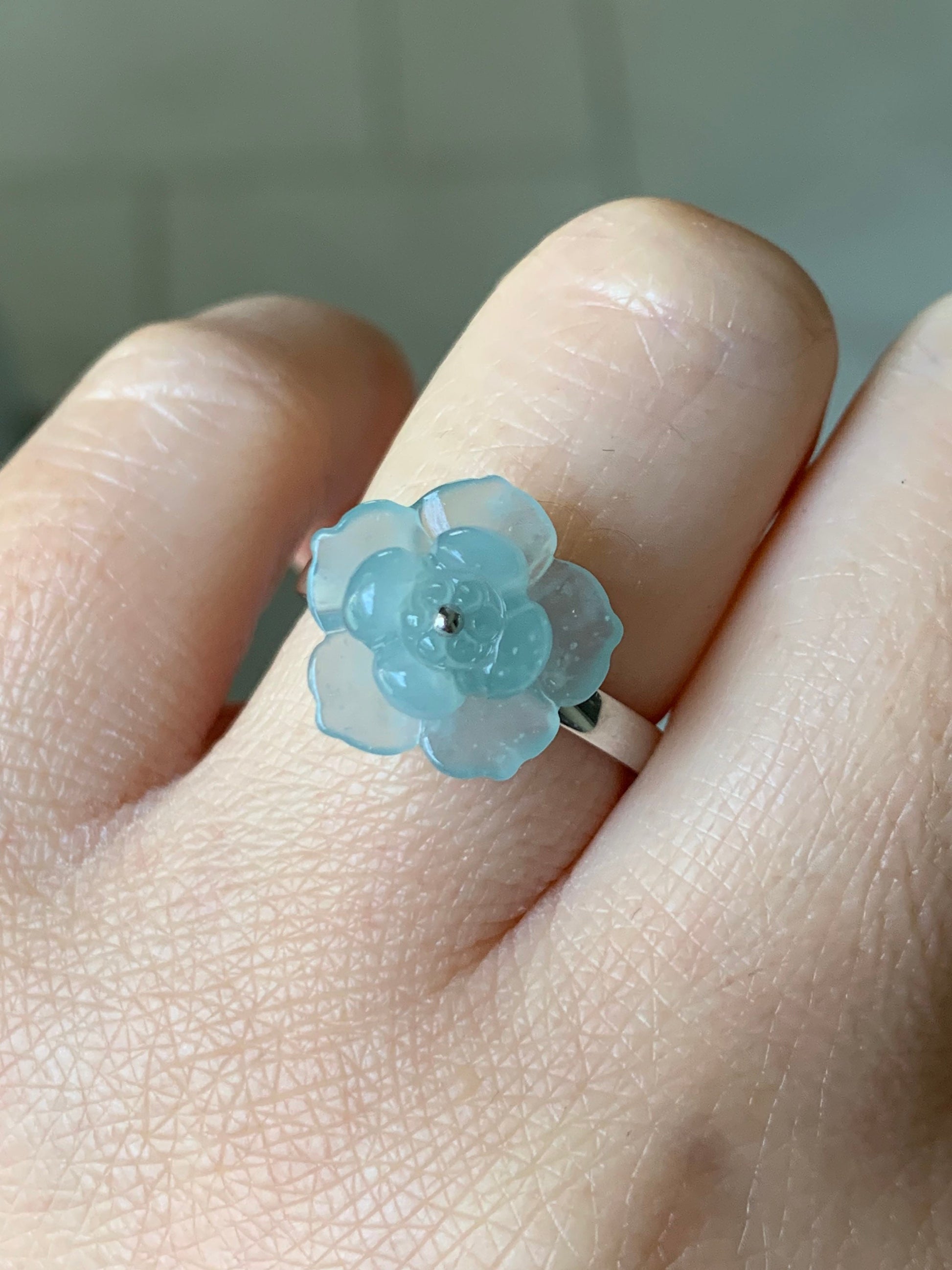 Certified Natural Guatemalan Premium Highly Translucent Sky Blue Jadeite Carved Lotus Flower Ring 18K White Gold size 7 天然危地马拉正高冰天空蓝翡翠莲花镶嵌戒指