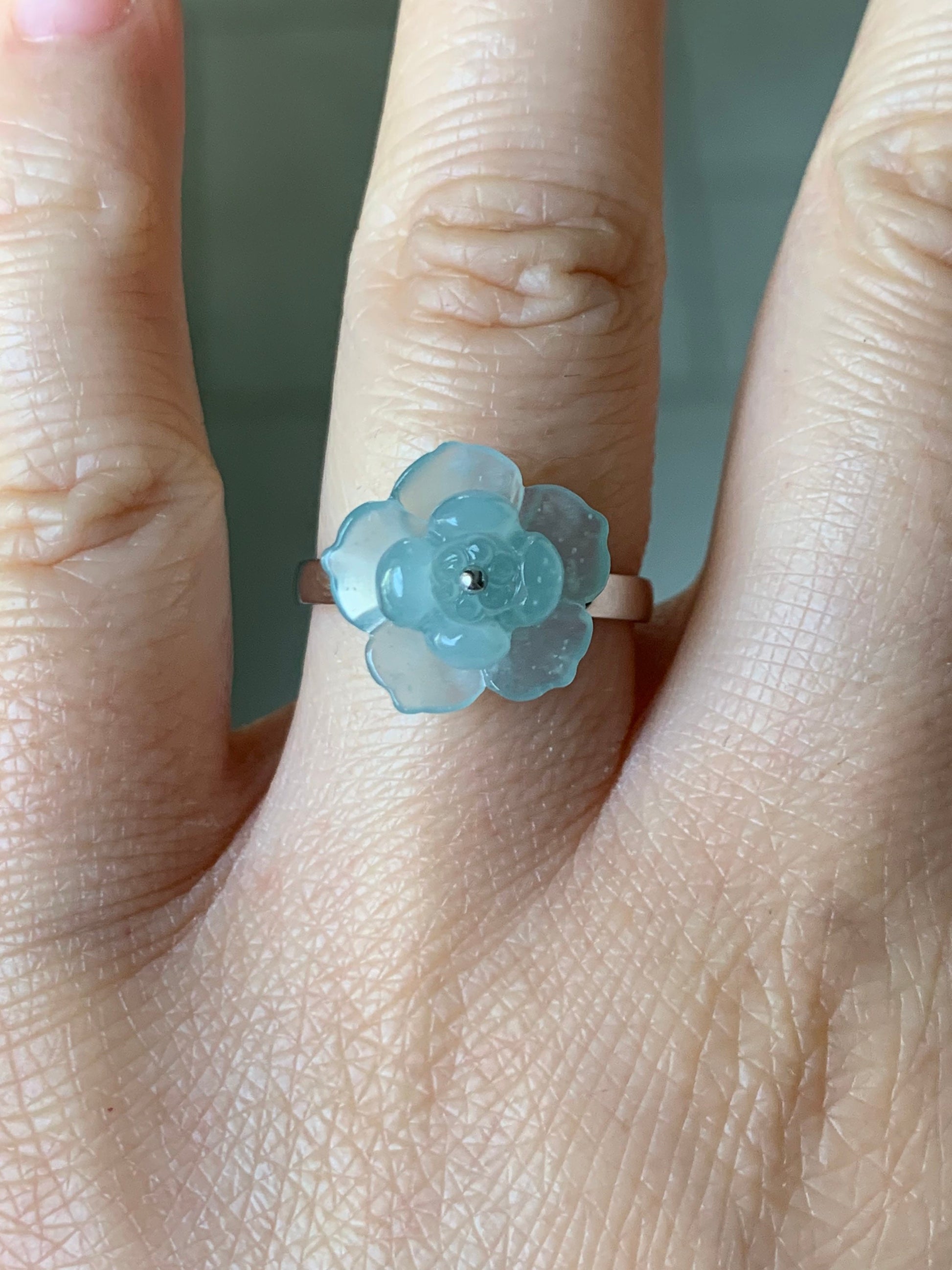 Certified Natural Guatemalan Premium Highly Translucent Sky Blue Jadeite Carved Lotus Flower Ring 18K White Gold size 7 天然危地马拉正高冰天空蓝翡翠莲花镶嵌戒指
