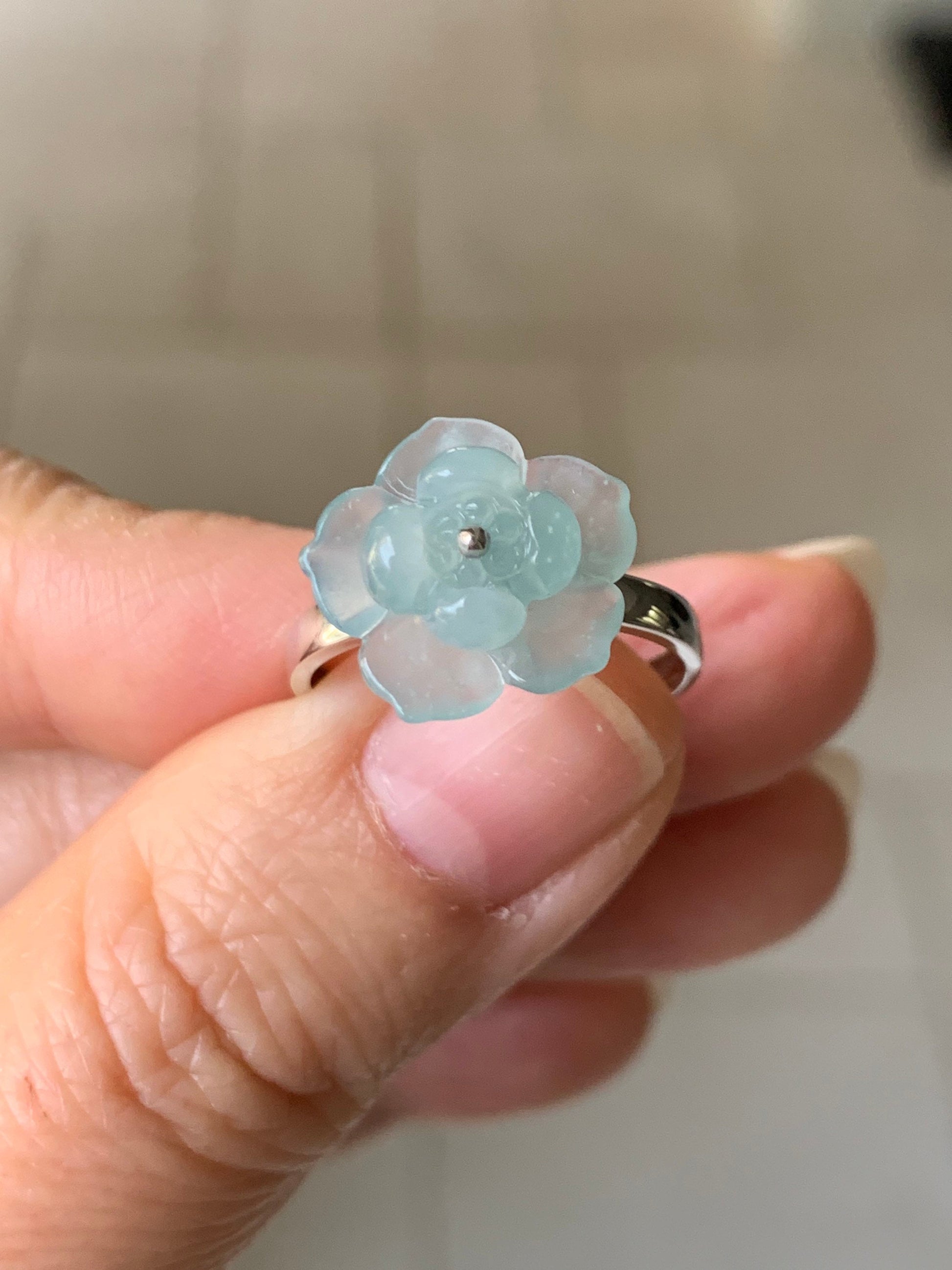 Certified Natural Guatemalan Premium Highly Translucent Sky Blue Jadeite Carved Lotus Flower Ring 18K White Gold size 7 天然危地马拉正高冰天空蓝翡翠莲花镶嵌戒指