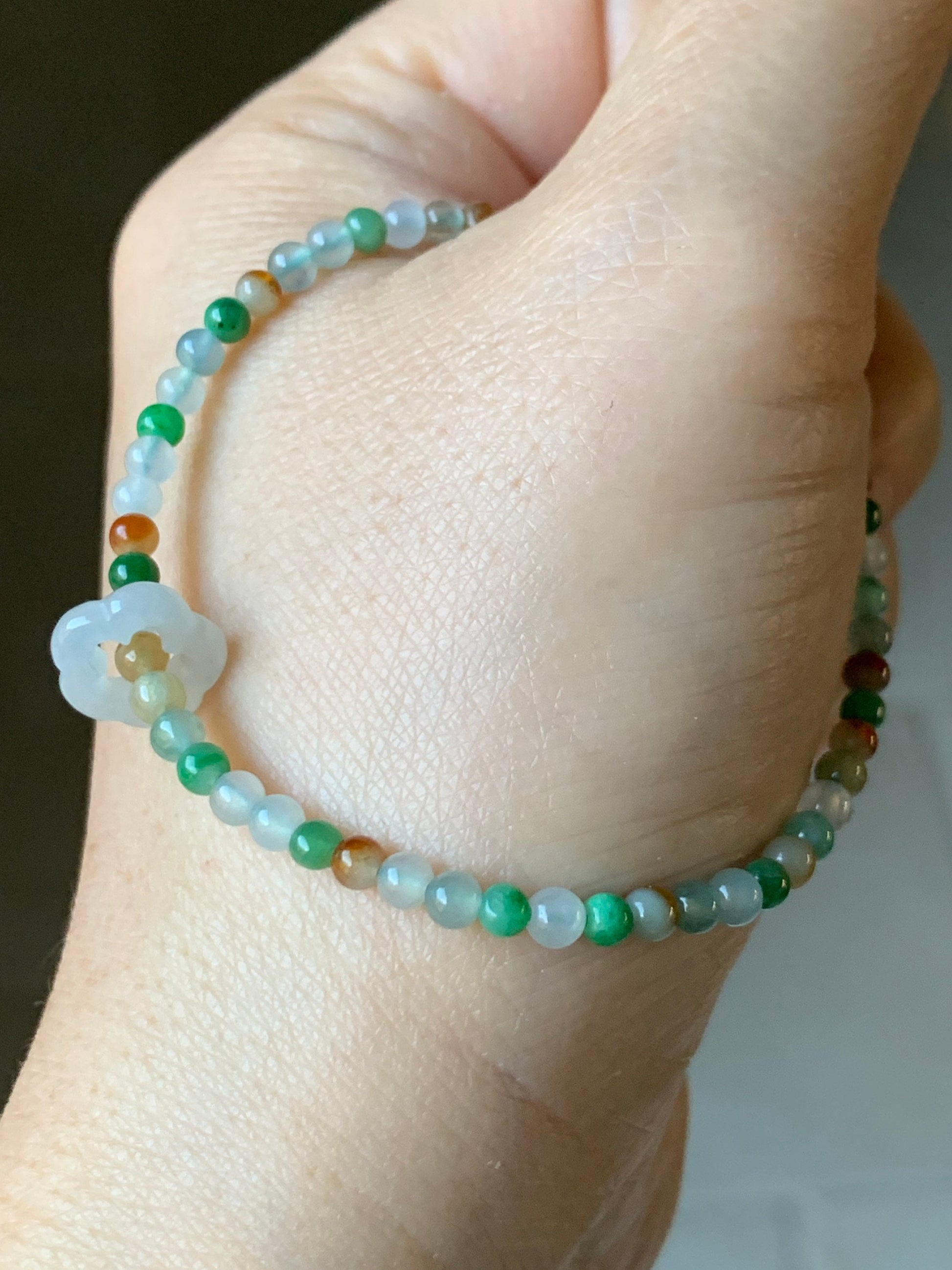 Natural Burmese Icy Translucent Multi-Colored Jadeite Petite Beads w/ Flower Sliding Jadeite Ring Beaded Bracelet 6.75” 天然缅甸冰多宝翡翠小圆珠白冰跑环手串