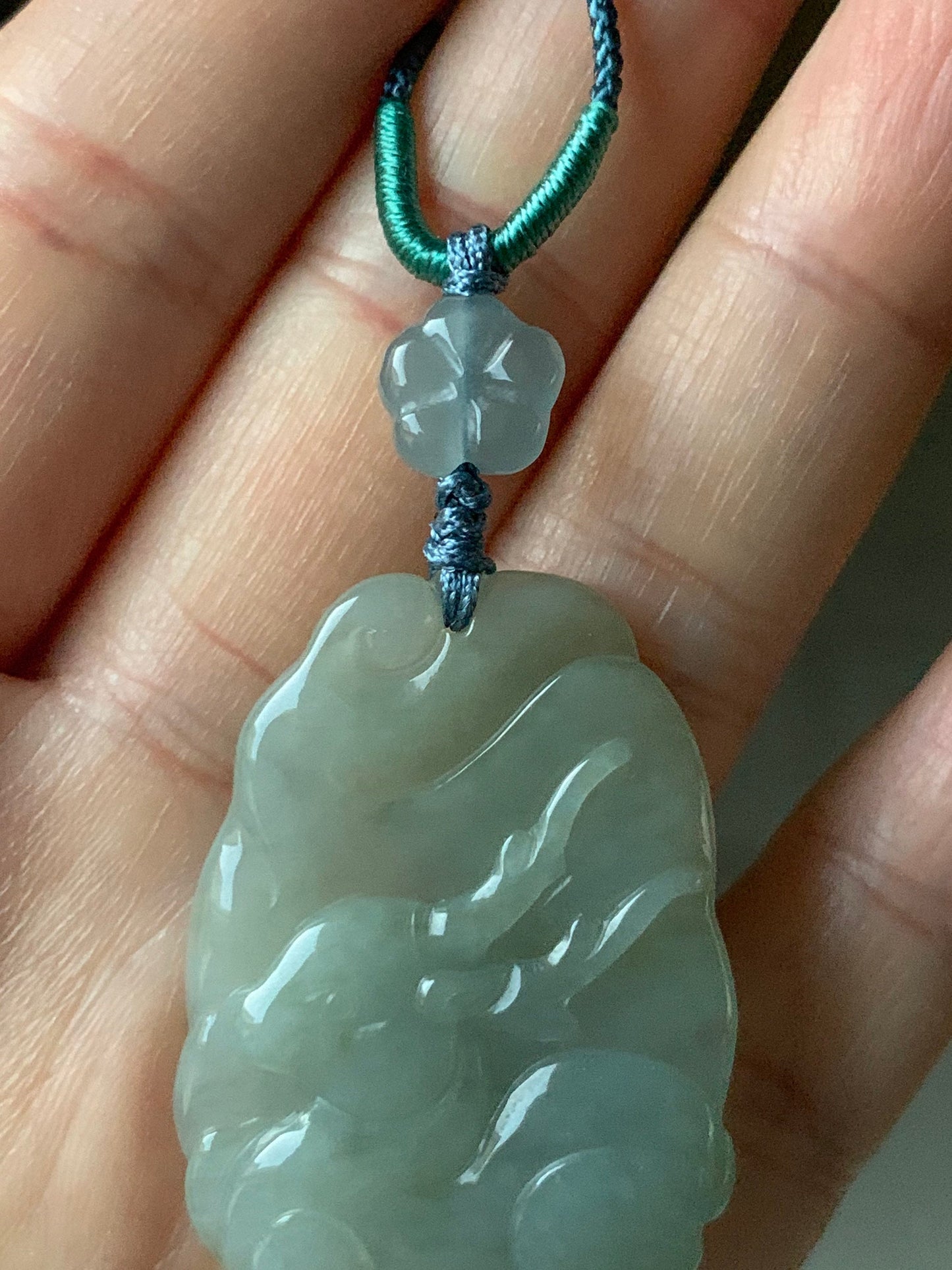 Natural Burmese Translucent Gelatinous Light Green Jadeite Carved Deer Pendant & Blue Jadeite Cherry Blossom Necklace 天然缅甸冰淡绿翡翠鹿牌危蓝梅花吊坠