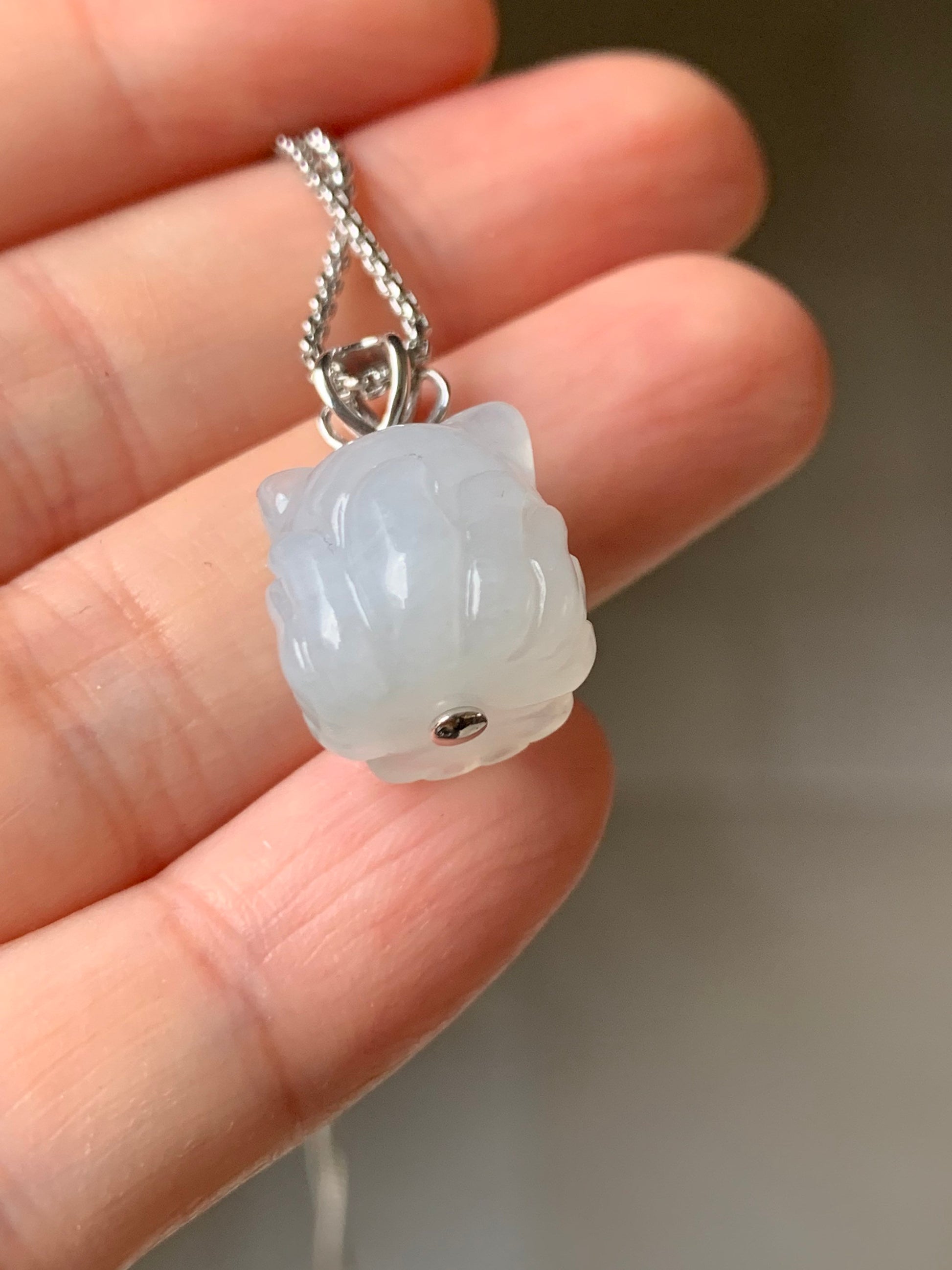 Certified Natural Burmese Icy Translucent & Gelatinous White Jadeite 3D Carved Nine-Tailed Fox Pendant 18K White Gold 天然缅甸白冰起胶翡翠九尾狐狸镶嵌吊坠 756