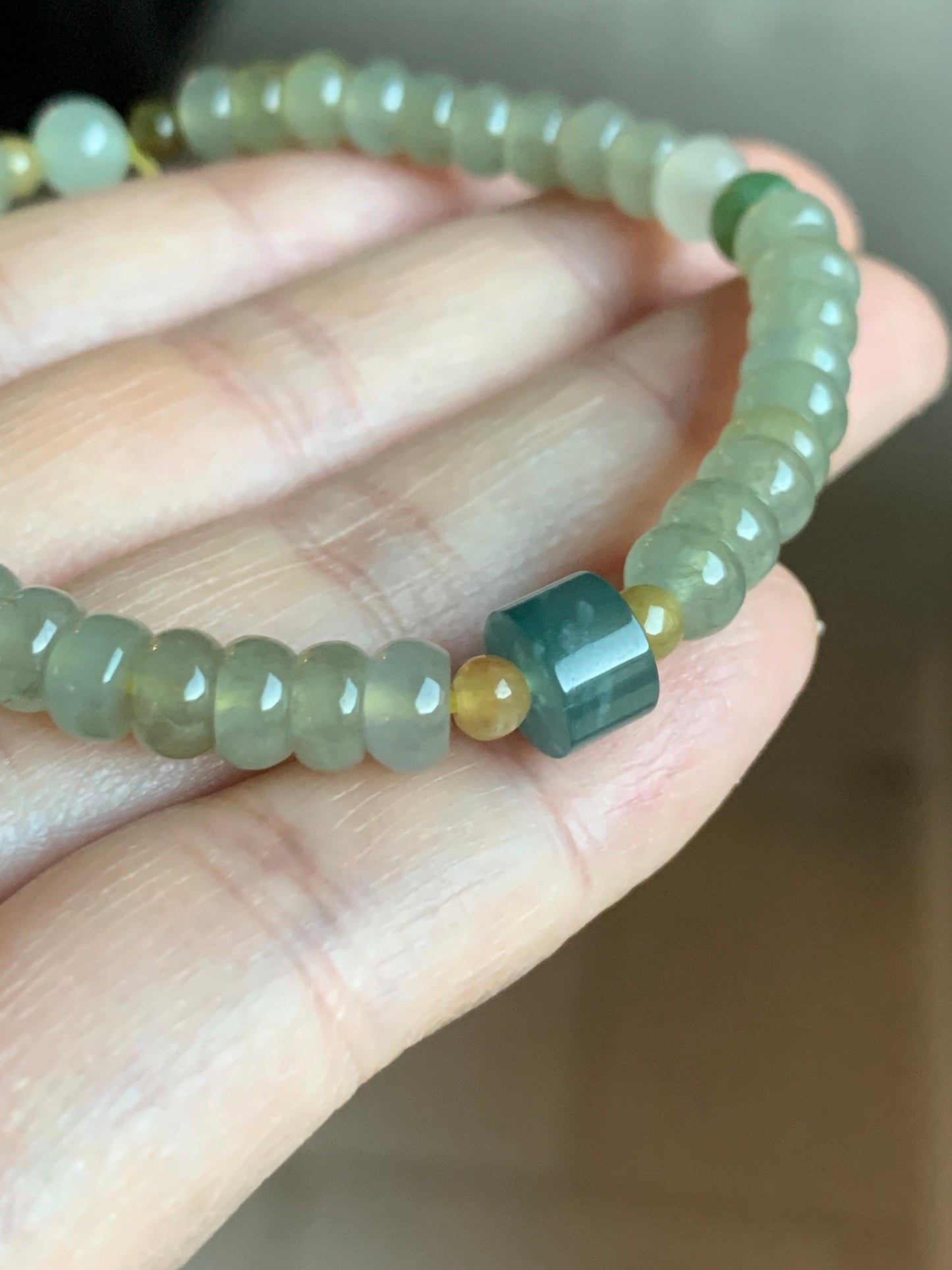 Natural Burmese Icy Beige & Guatemalan Blue Translucent Gelatinous Jadeite Flat Beads Beaded Bracelet 7” 13g 天然缅甸冰胶冰黄翡翠算盘珠冰危蓝桶珠手串