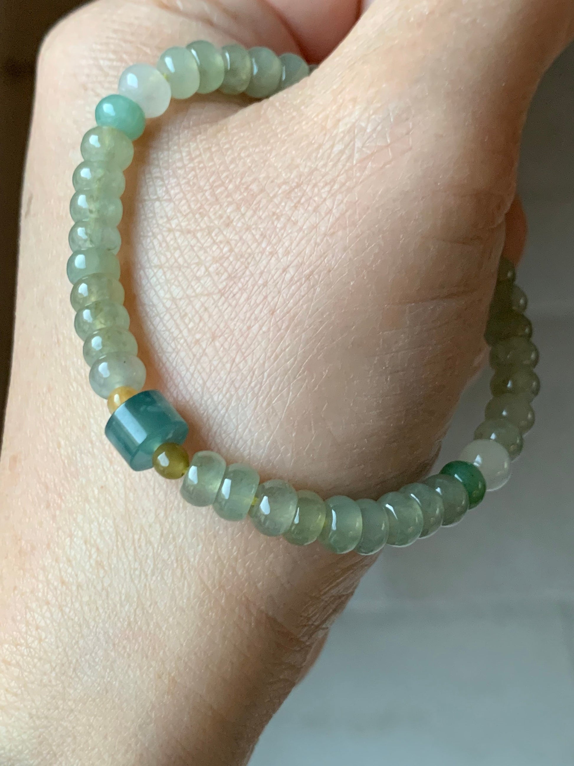 Natural Burmese Icy Beige & Guatemalan Blue Translucent Gelatinous Jadeite Flat Beads Beaded Bracelet 7” 13g 天然缅甸冰胶冰黄翡翠算盘珠冰危蓝桶珠手串