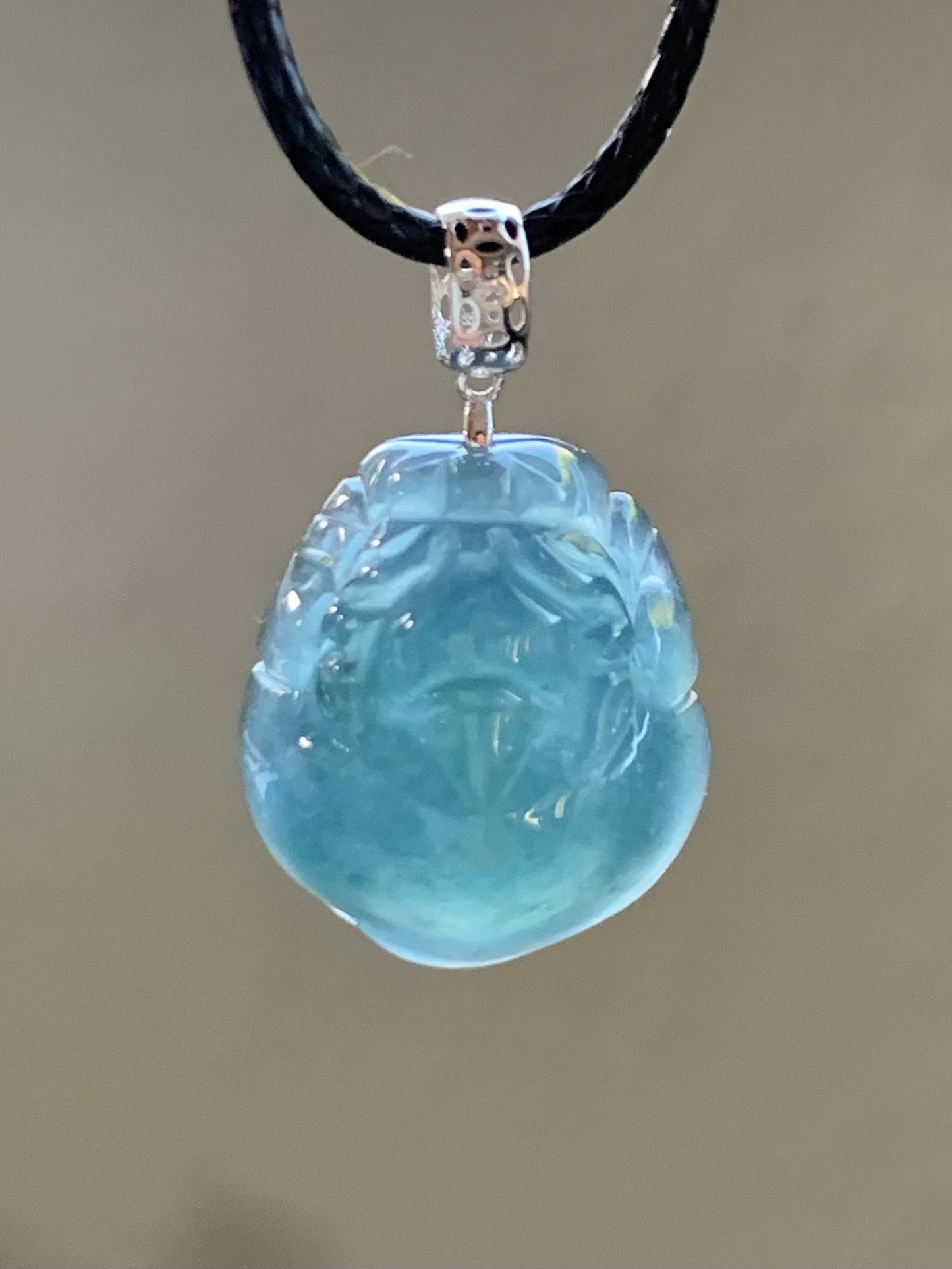 PETITE Natural Guatemalan Icy Translucent & Gelatinous Rich Blue Jadeite Pudgy Pixiu Pendant 18K White Gold Bail 天然老种冰危蓝起胶翡翠貔貅K金吊坠 PX0215
